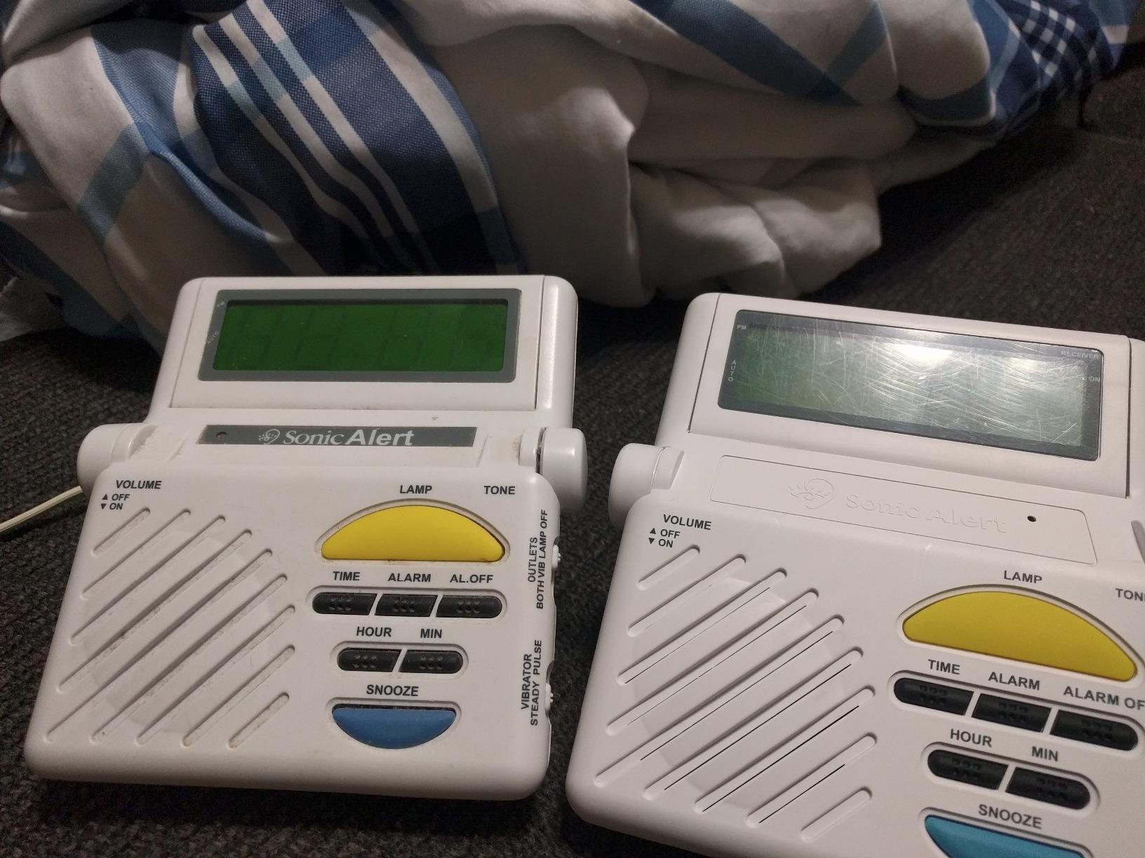 Sonic Alert SB1000SS Sonic Boom Alarm Clock customer photo 2