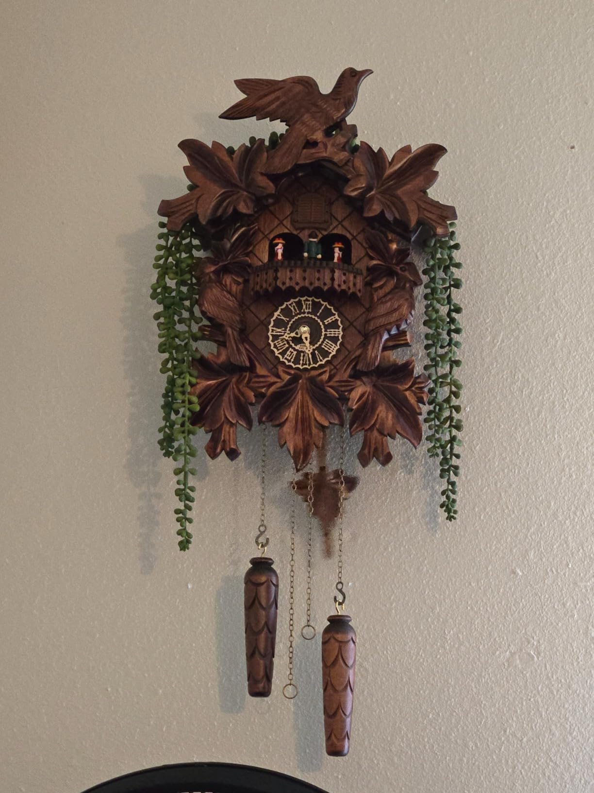 Trenkle Quartz Cuckoo Clock with Music 7 Leaves, 3 Birds TU 369 QMT HZZG customer photo 1