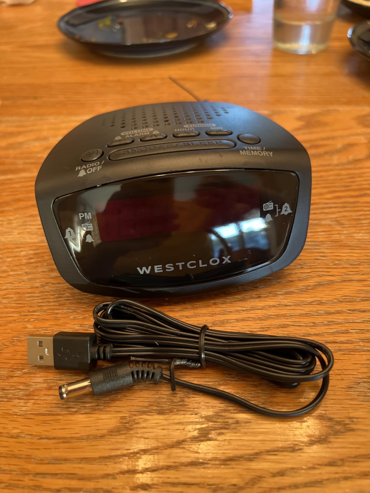 Westclox Dual Alarm Clock Radio 0.6