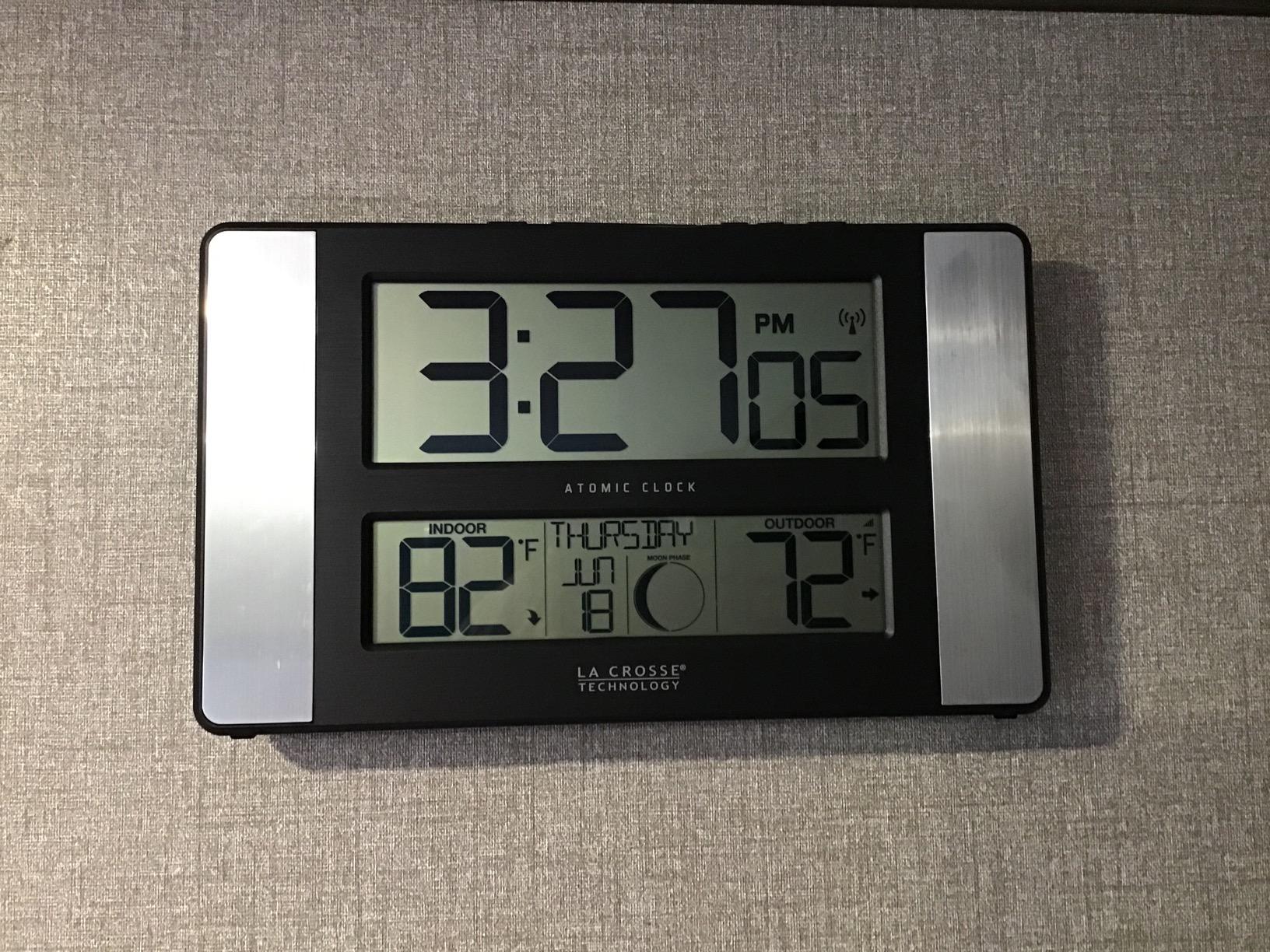 La Crosse Technology 513-1417AL-INT Atomic Clock w Outdoor Temp, Grey/Black customer photo 1