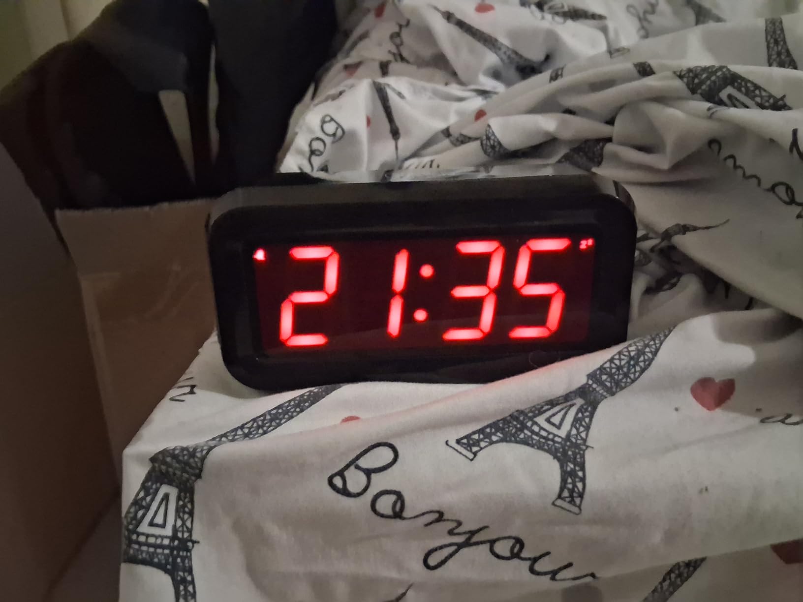 Digital Alarm Clock Battery Operated with LED Display for Bedrooms, Long Battery Life for 12 Months, 3 Brightness Adjustable, 12/24 Hour, Snooze, Black Case with Red Digits customer photo 1