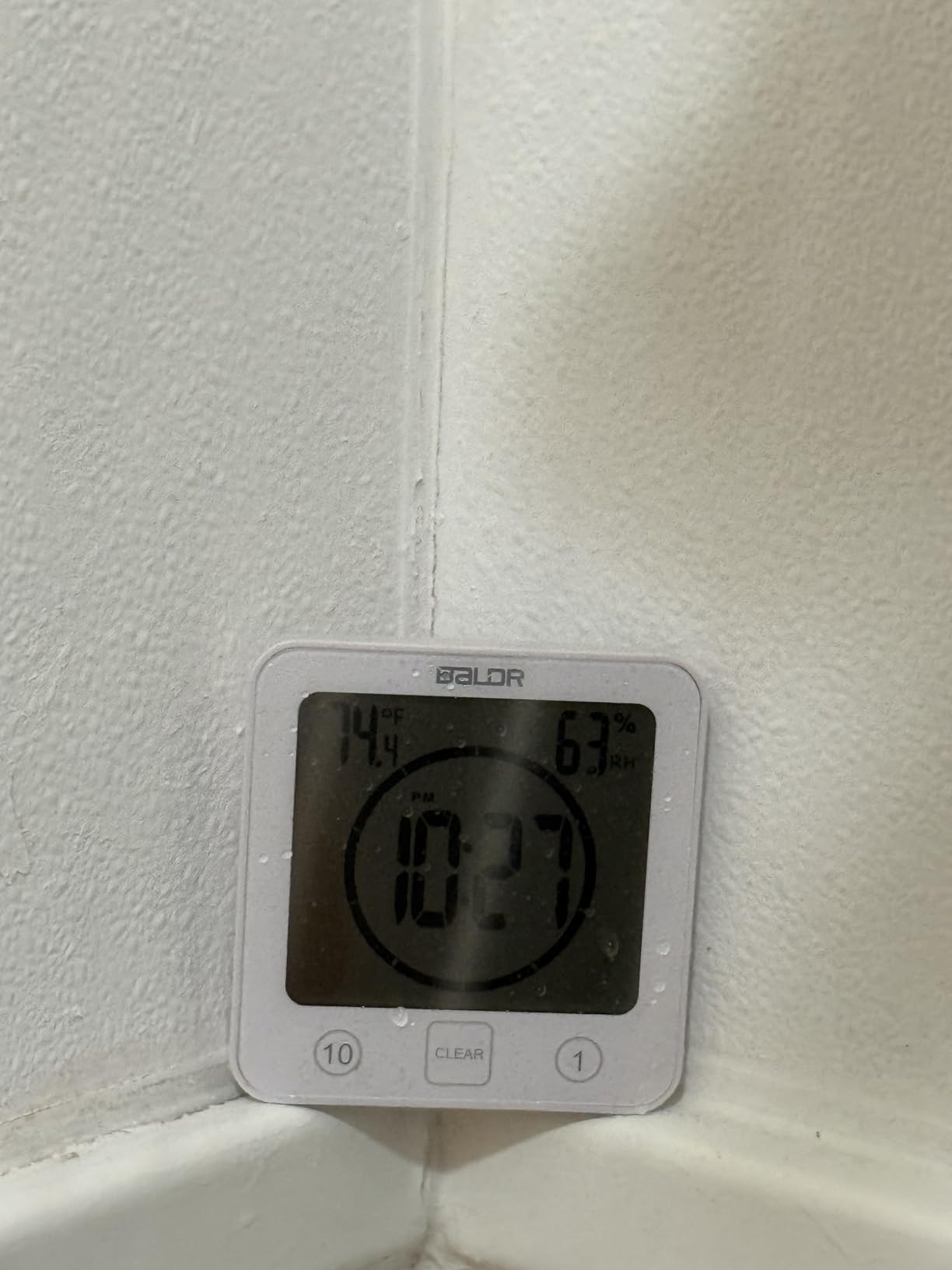 Large Waterproof Bathroom Shower Wall Clock, Big Digital Water Resistant Shatterproof Clock Thermometer Hygrometer for Bath, Temperature & Humidity Meter, Hanging & Table Standing & Mirror Suction Cup customer photo 2