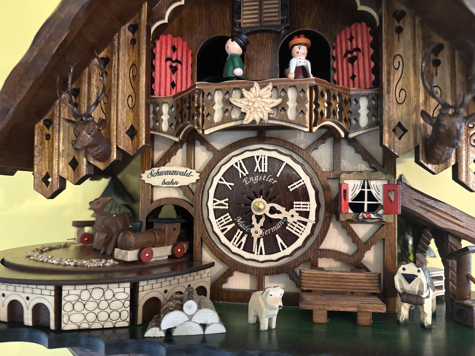 Engstler Quartz Cuckoo Clock Black Forest House with Music, Dancers and Moving Train EN 48710 QMT customer photo 1