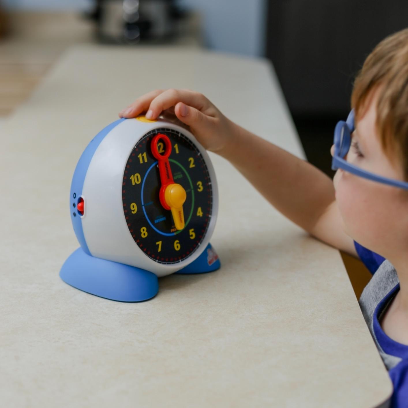 BEST LEARNING Learning Clock - Talking Time Teaching Toy for Kids | Educational Quiz Game, Interactive Lights and Sounds, Musical Night Light customer photo 2