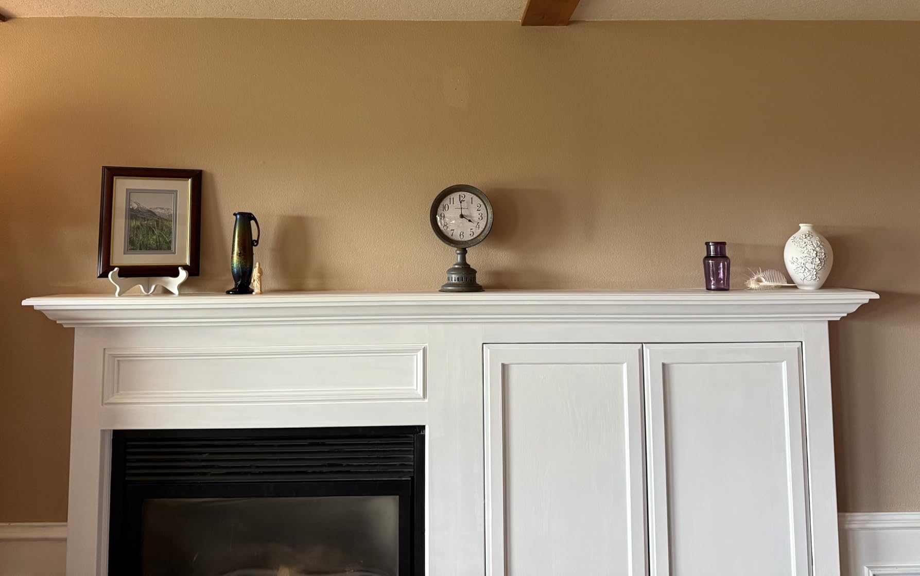 Howard Miller Ardie Mantel Clock - Black Aged Metal Frame, Arabic Numerals, Convex Glass Crystal, Battery-Powered Quartz Movement customer photo 1