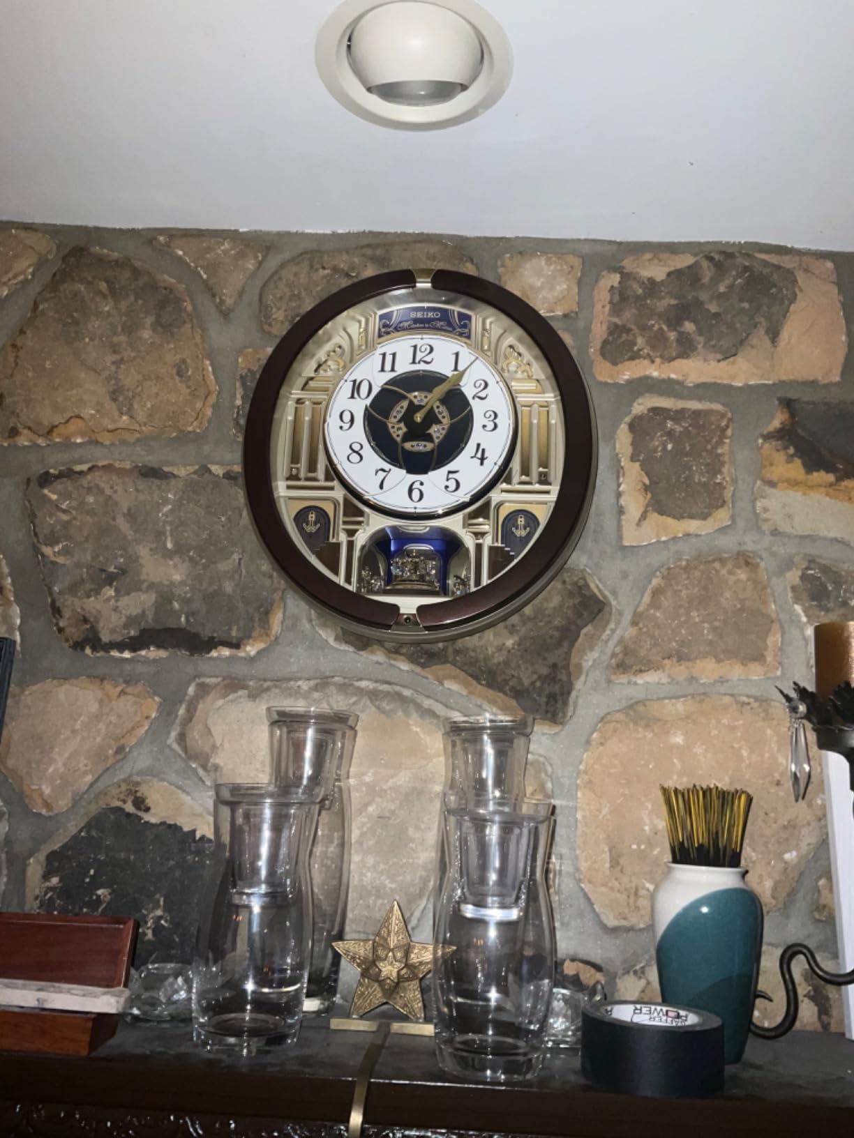 SEIKO Melodies in Motion Wall Clock, Golden Pillars customer photo 1