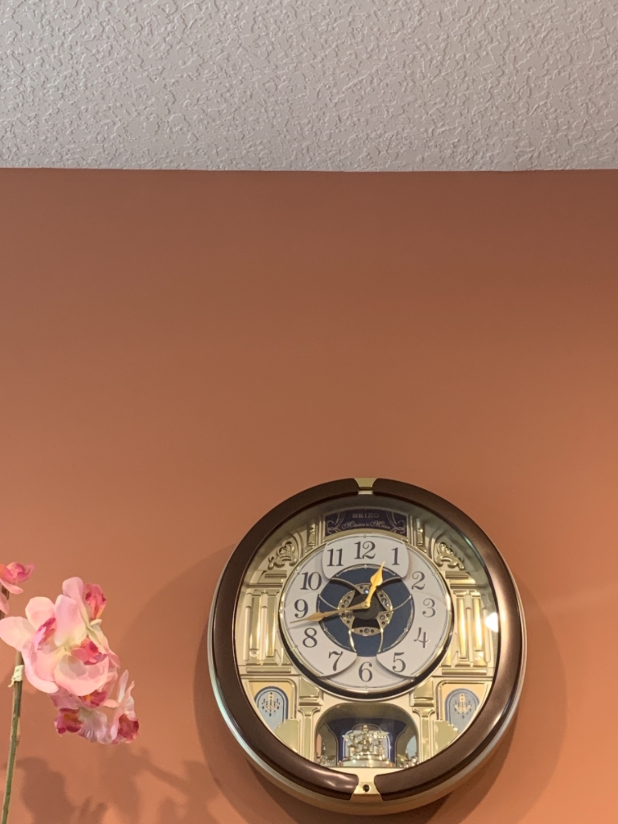 SEIKO Melodies in Motion Wall Clock, Golden Pillars customer photo 2