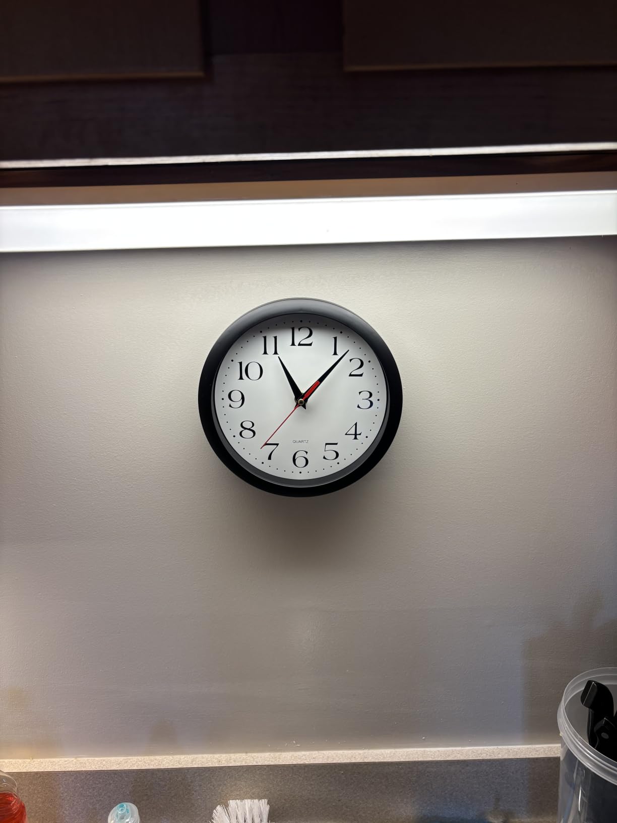 Bernhard Products Black Wall Clock Silent Non Ticking - 16 Inch Extra Large Quality Quartz Battery Operated Round Easy to Read Home/Office/Business/Kitchen/Classroom/School Clocks customer photo 2