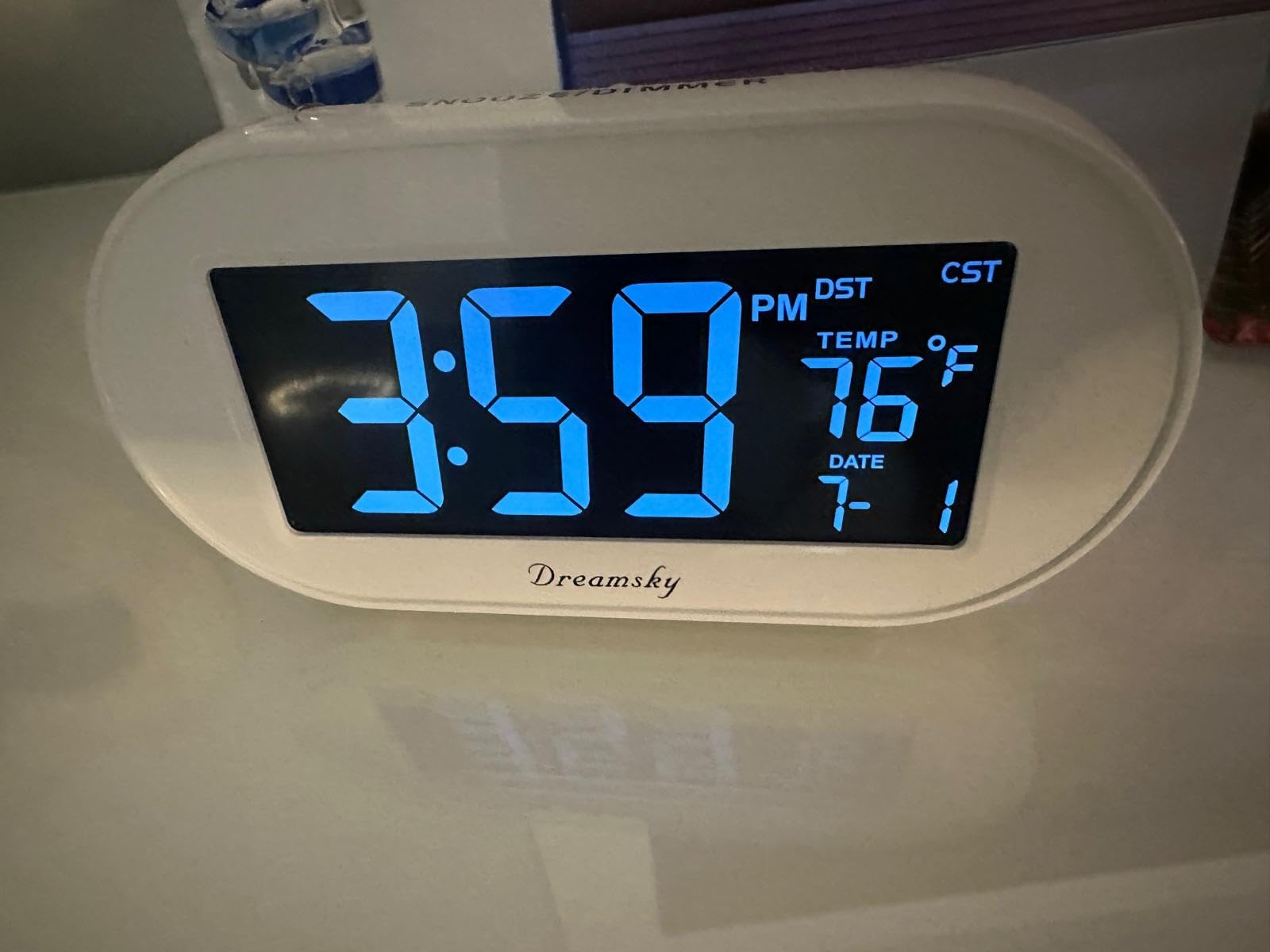 DreamSky Alarm Clocks for Bedrooms, Auto Set Digital Clock with Date & Temp | Electric Desk Clock with Dimmable Brightness Dimmer for Bedside Nightstand, Auto DST, USB Port, Temperature, Snooze customer photo 1