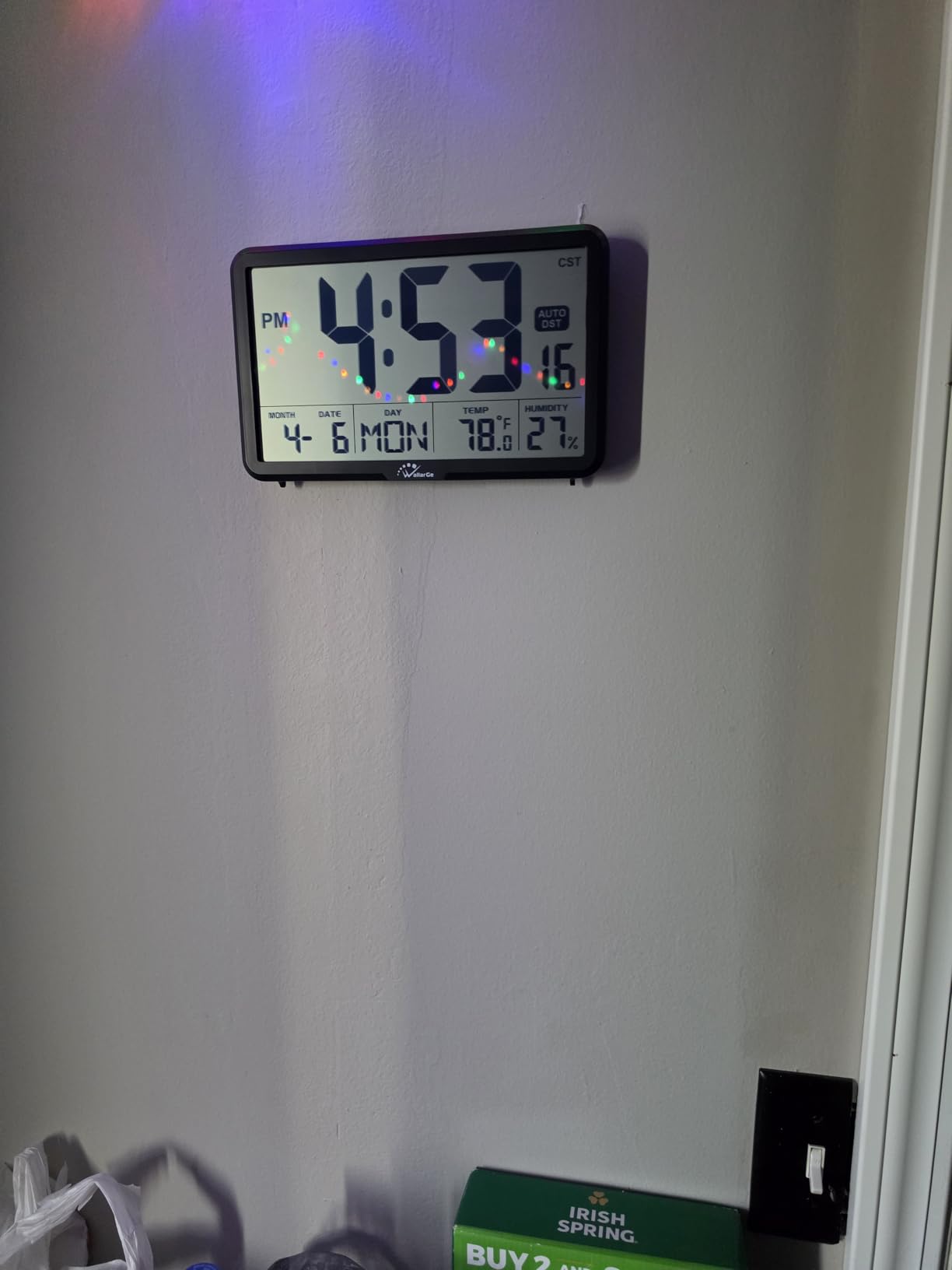 WallarGe Auto Set Digital Wall Clock Battery Operated, Desk Clocks with Temperature, Humidity and Date, Large Display Digital Calendar Alarm Clock for Elderly, Bedroom, Office, 8 Time Zone, Auto DST. customer photo 2