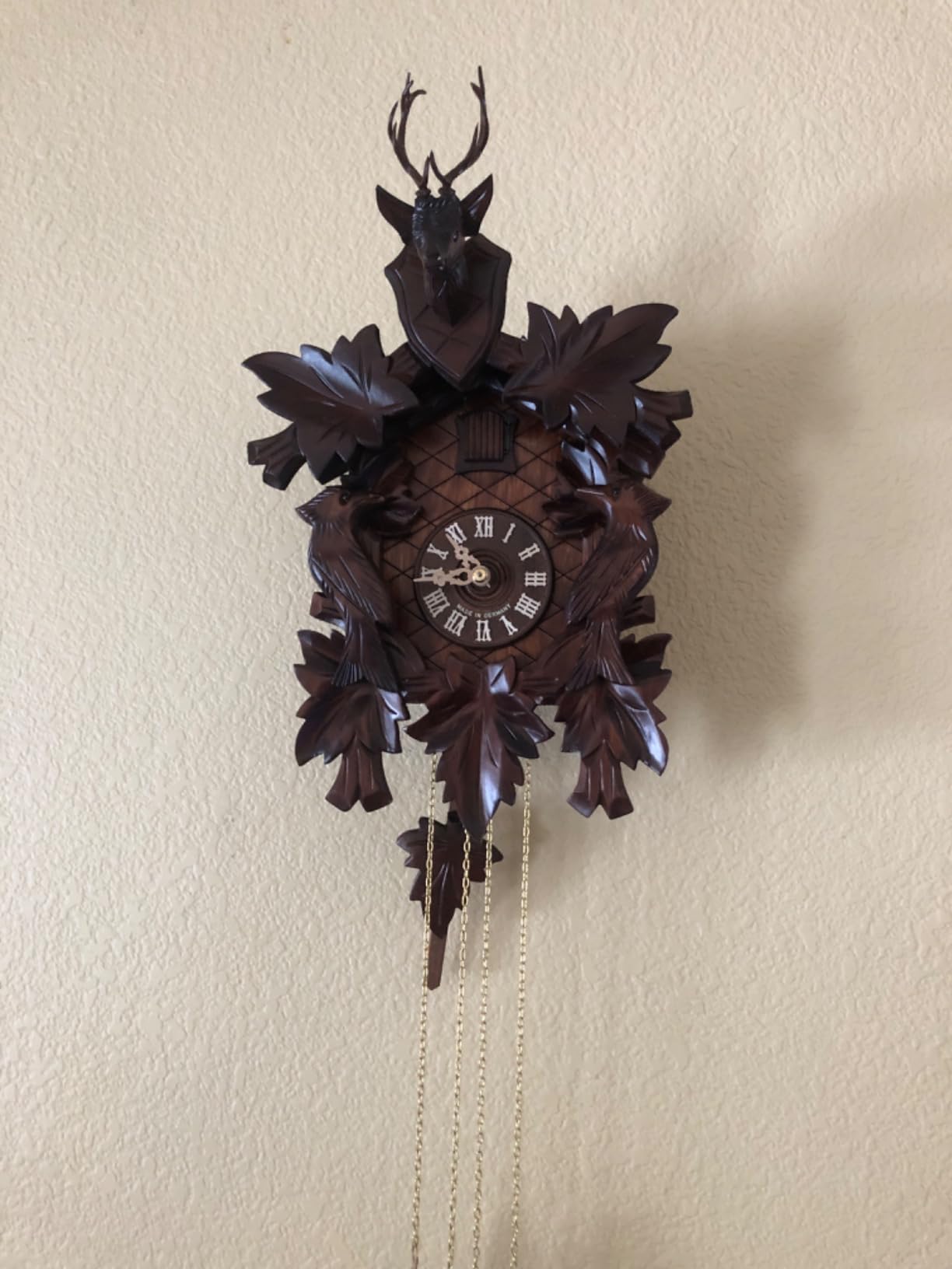Cuckoo Clock 7 Leaves, 2 Birds, Head of a Deer KA 1613 HK customer photo 2