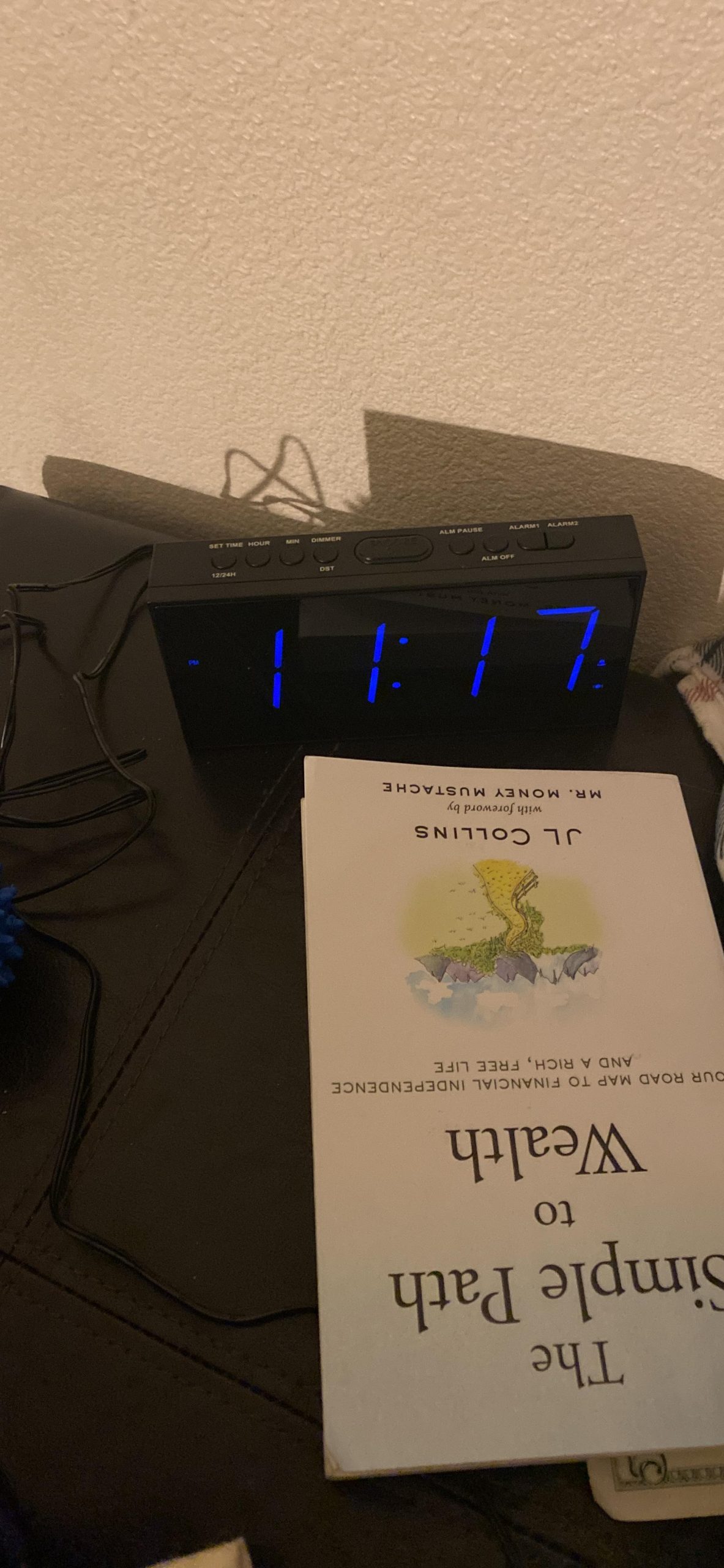 Alarm Clock with Bed Shaker, Vibrating Alarm Clock for Heavy Sleepers | Dual Alarms, 7.5'' LED Display, Dimmer, USB Charging Port, Memory Function, Plug in Vibrator Clock for Hard of Hearing/Deaf customer photo 2