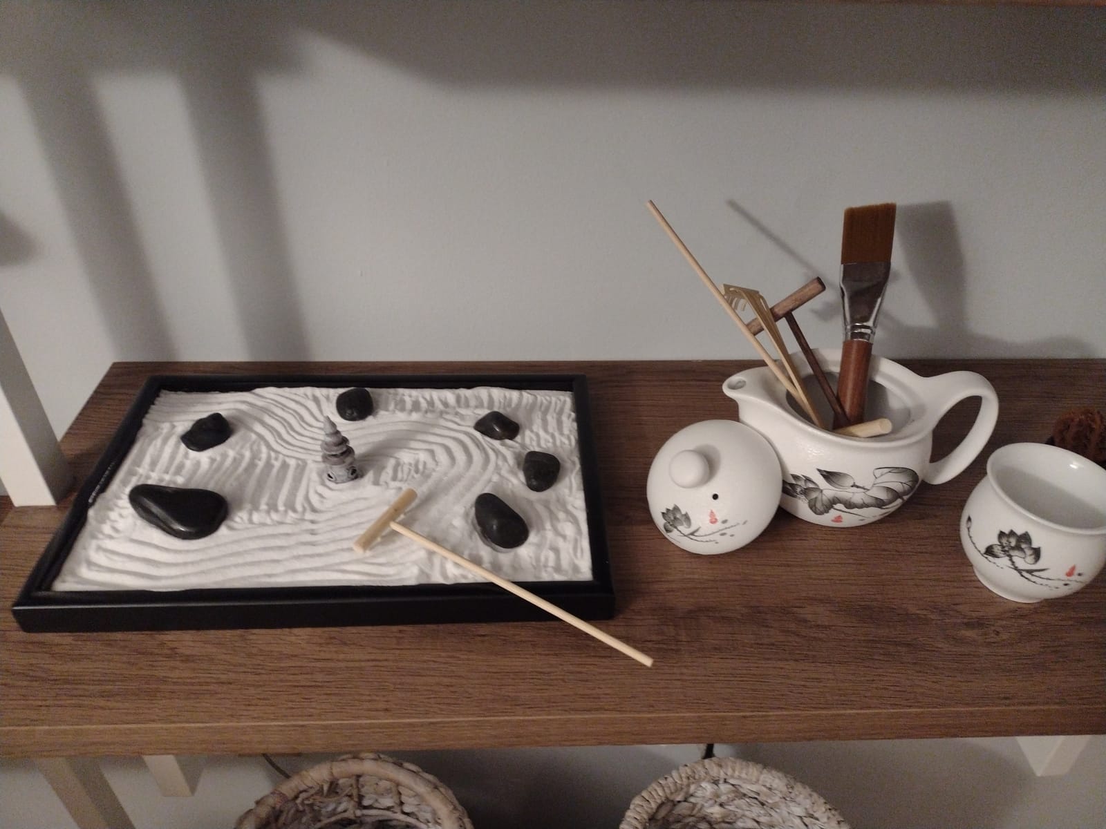 Artcome Japanese Zen Sand Garden for Desk with Rake, Stand, Rocks and Mini Furnishing Articles - Office Table Accessories, Mini Zen Sand Garden Kit - Meditation Gifts customer photo 1