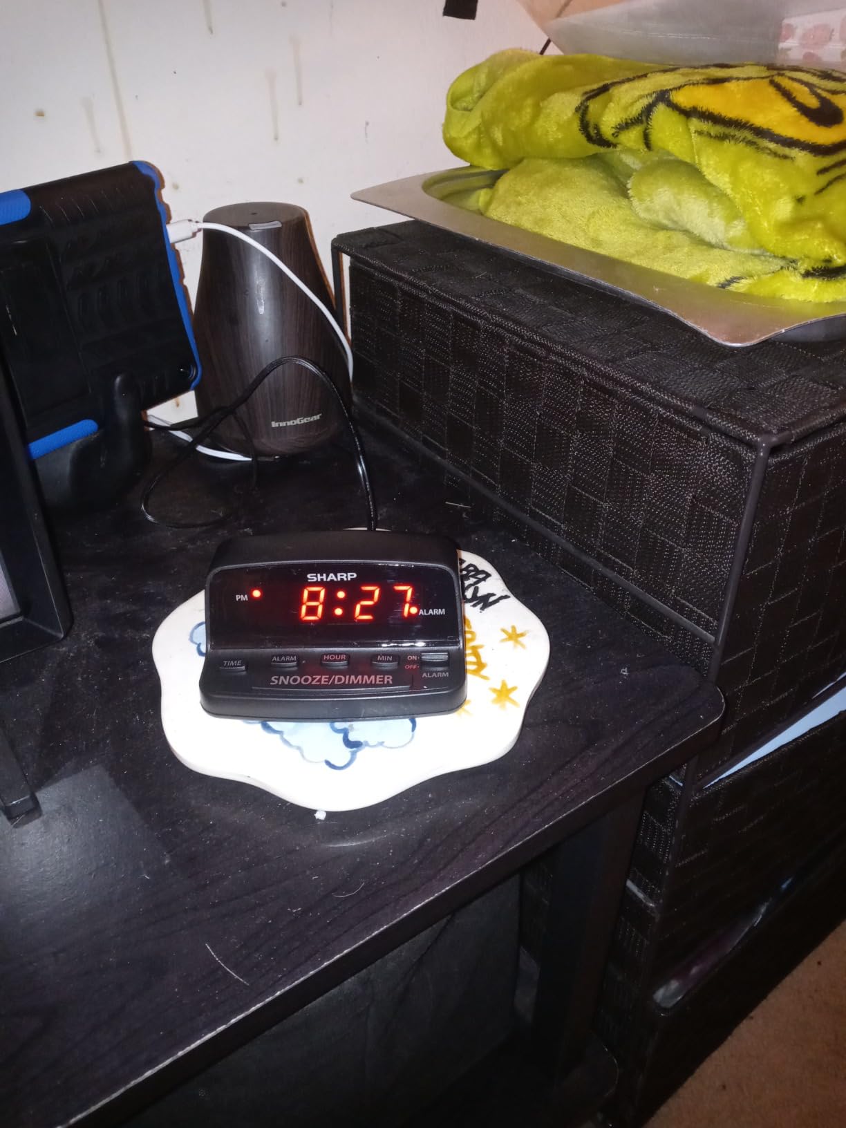 Sharp Digital Alarm Clock with Keyboard Controls, Large Snooze, Red LED, Easy-access keyboard controls, Large snooze button, Front alarm switch, Battery backup, Simple operation, Black case customer photo 1