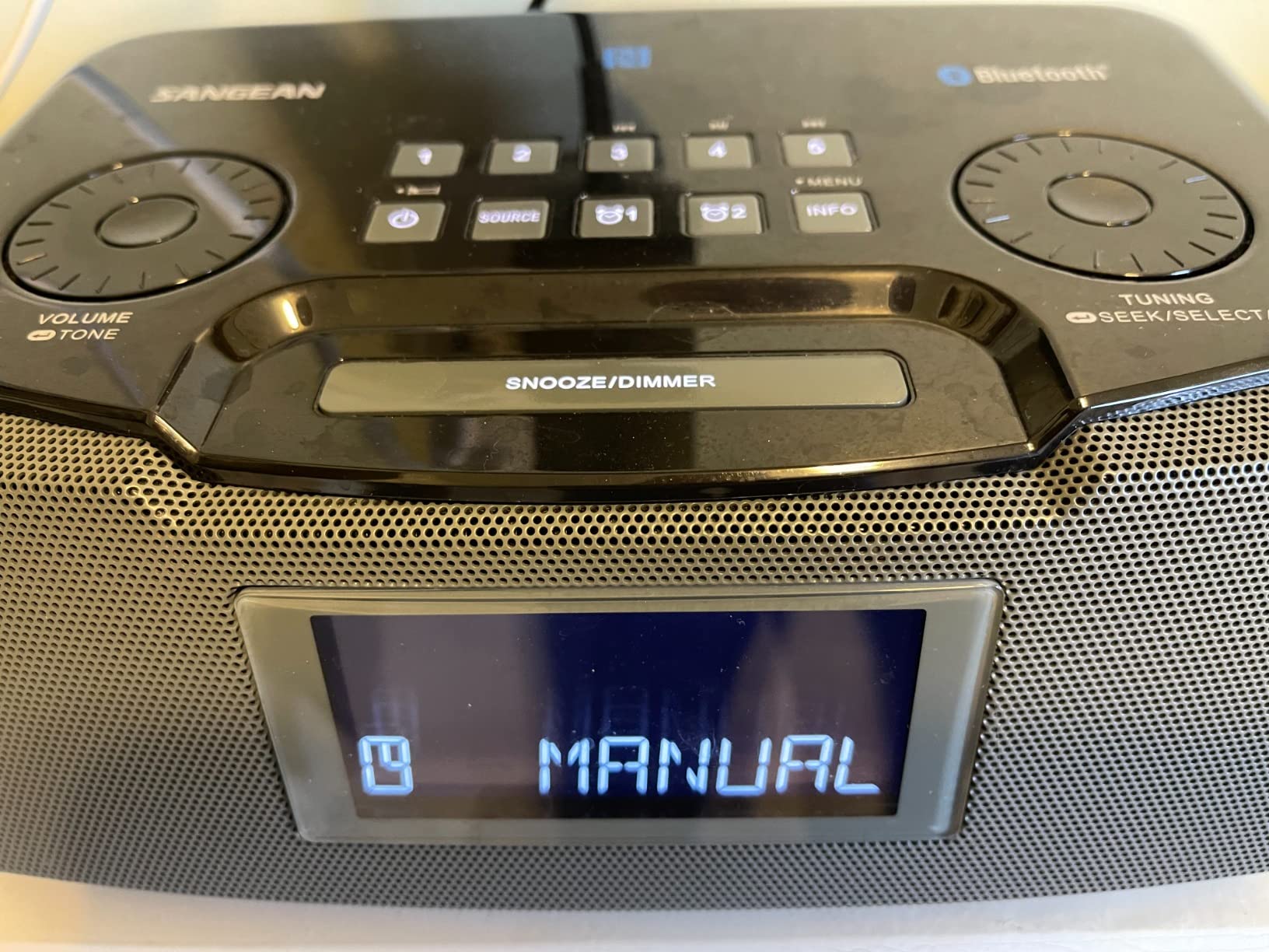 Sangean RCR-40 AM/FM-RDS(RBDS)/Bluetooth/AUX Digital Tuning Wooden Clock Radio with Battery Back-Up customer photo 2