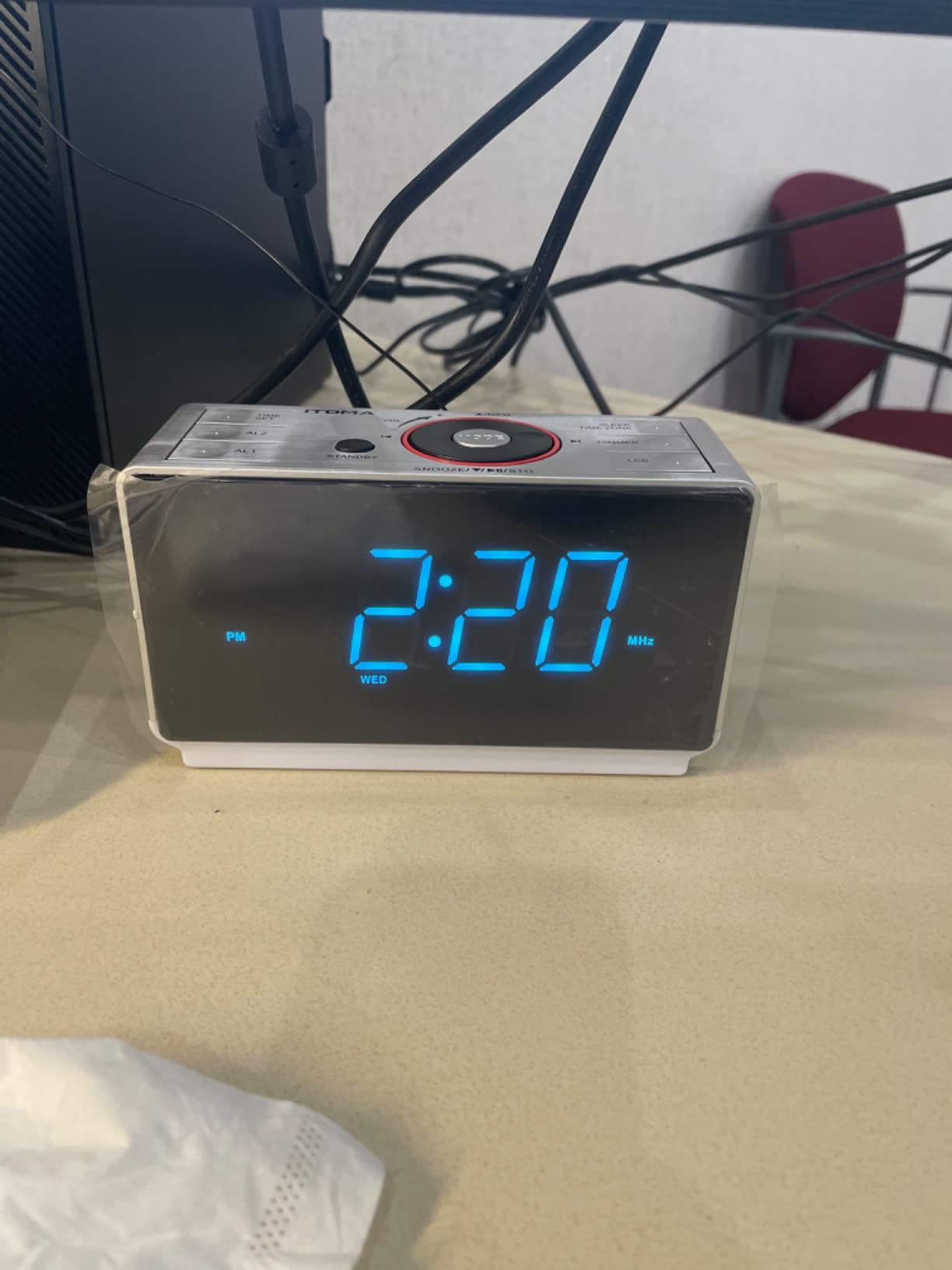 iTOMA Alarm Clock Radio with Bluetooth Speaker, FM Radio, Dual Alarm with Snooze, Large LED Display, Dimmer Control, USB Charging Output and Night Light CKS708 customer photo 2