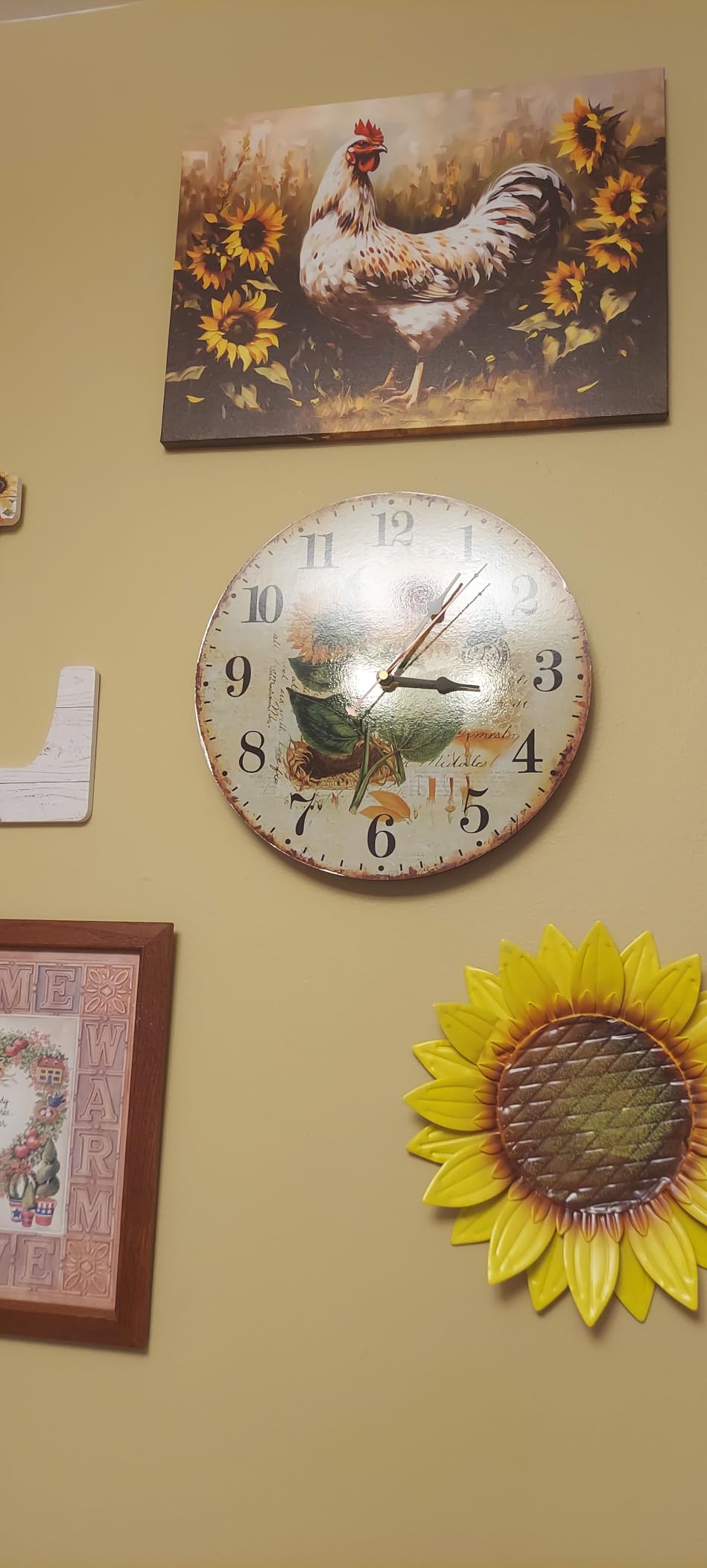TAHEAT 14 Inch Beautiful Sunflower Wall Clock, Vintage Country Floral Silent Non Ticking Clocks, Wooden Round Easy to Read Wall Clock for Kitchen/Living Room/Bedroom/Bathroom customer photo 1