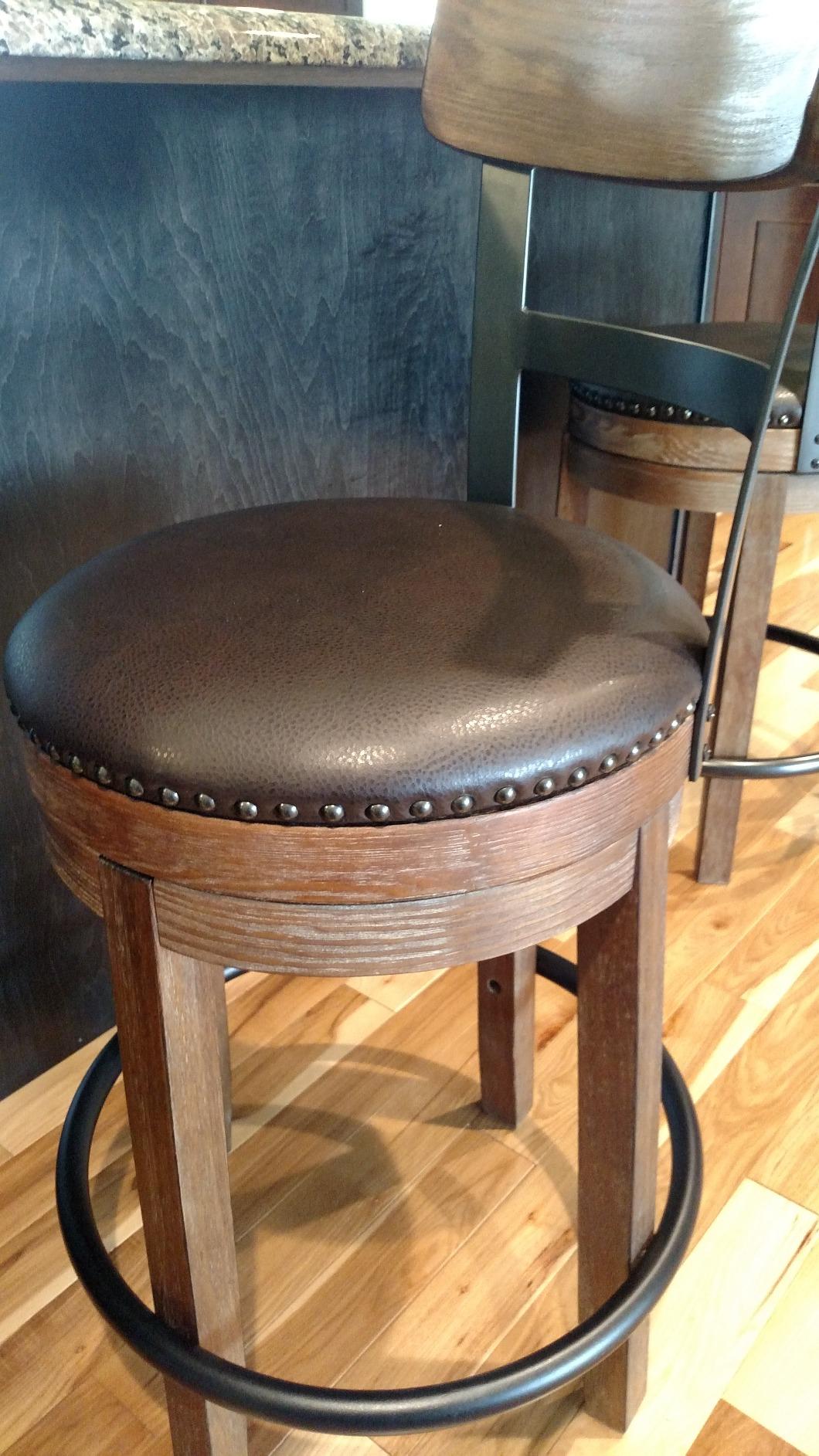 Signature Design by Ashley 1-Piece Swivel Counter Height Bar Stool, Gray customer photo 1