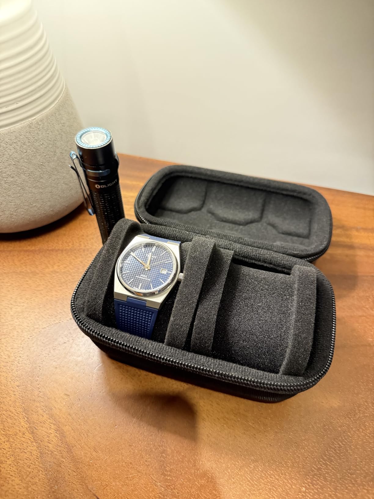 Watch Travel Case for Men and Women Portable Single Watch Storage box and Organizer for Wristwatches and Smart Watches (Blue(1 slot)) customer photo 1