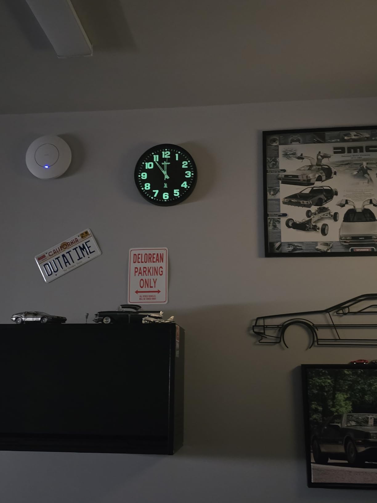Sharp 12-Inch Atomic Wall Clock, Battery Operated, Glow in Dark | Self-setting atomic time; Easy-read analog face; Automatic time adjustment; Simple setup; Versatile home or office style customer photo 1