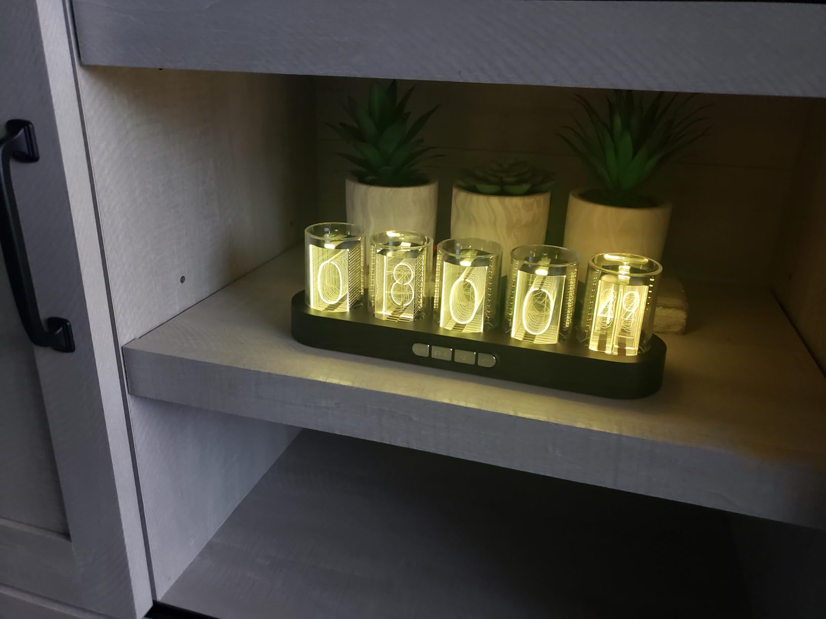 Imitation Nixie Tube Clock RGB Creative Clock with 16 Million Colors and Customizable Modes, 12/24H, Retro Gift, Office Decor, Cool Desktop Clocks customer photo 2