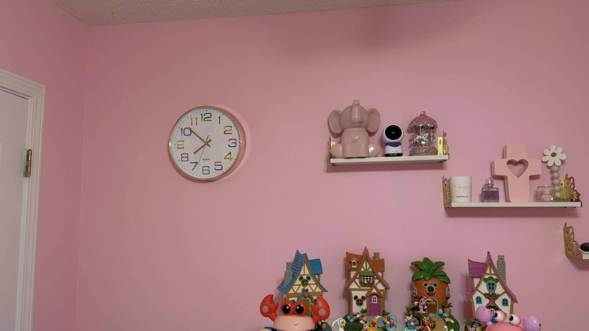 Lafocuse 12 inch Modern Analog Colorful Wall Clock for Girls Bedroom | Easy to Read 3D Rainbow Numbers, Silent Non Ticking, Pink Rose Gold Clock Battery Operated, for Girls Room Living Room Decor customer photo 2