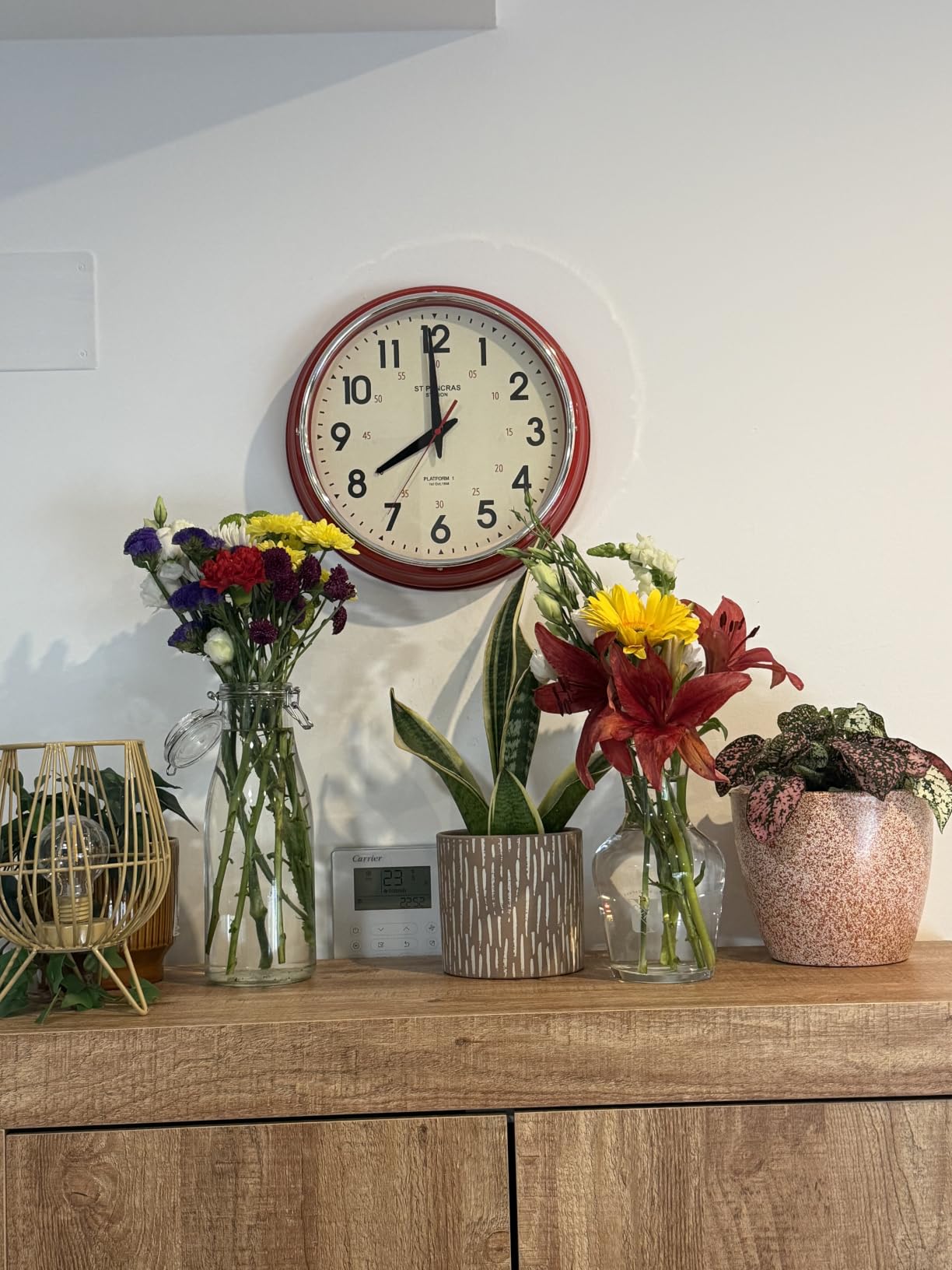 Wall Clock Metal 12.4