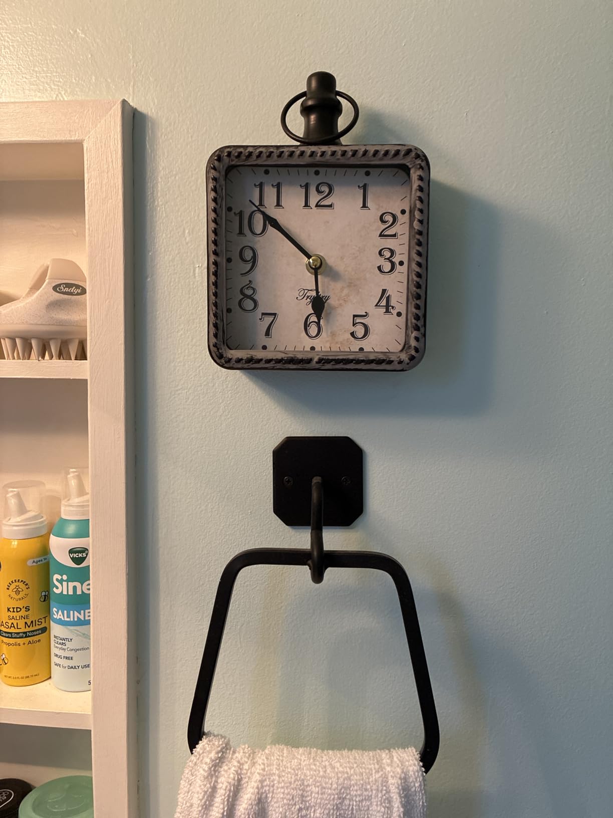 Retro Rectangle Metal Silent Small Wall Clock White Rectangle | Battery Operated Vintage Decor Wall Clocks, Antique Old Design Style, for Farmhouse,Kitchen,Bedroom,Bathroom Rectangle customer photo 2