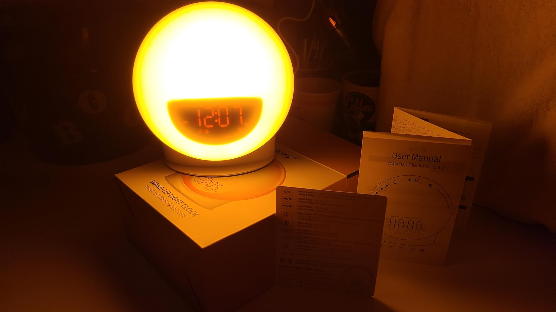 Wake up Light Sunrise Alarm Clock Sunset Simulation Sleep Aid Dual Alarms FM Radio Snooze 13-Color Modes 23 Sleep White Noise Sounds 28 Built-in Alarm Tone 32 Volumes Compact for Everyone customer photo 1