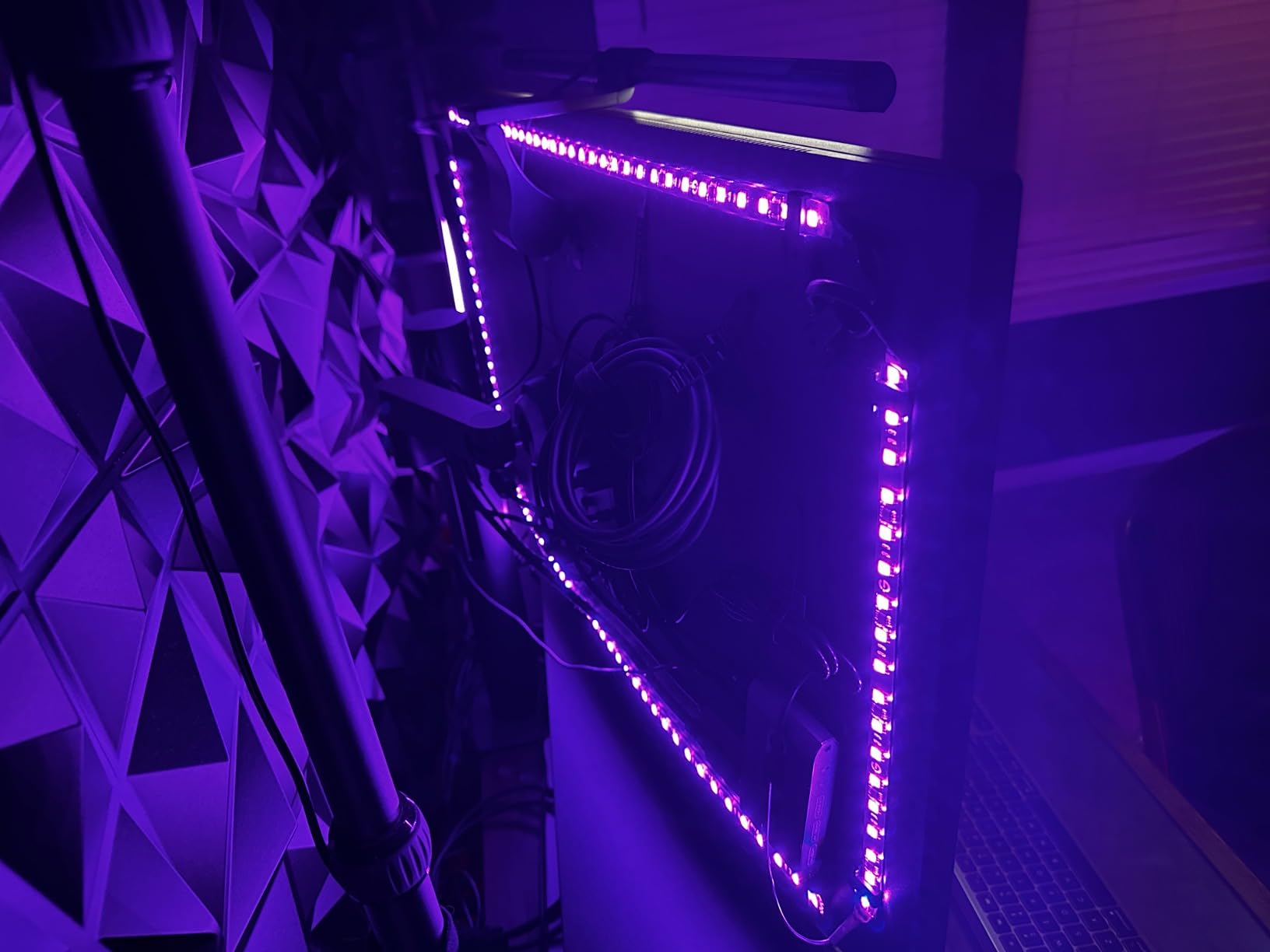 Govee Gaming Light for Monitor G1, RGBIC LED Backlight for 27-34 Inch PC customer photo 2