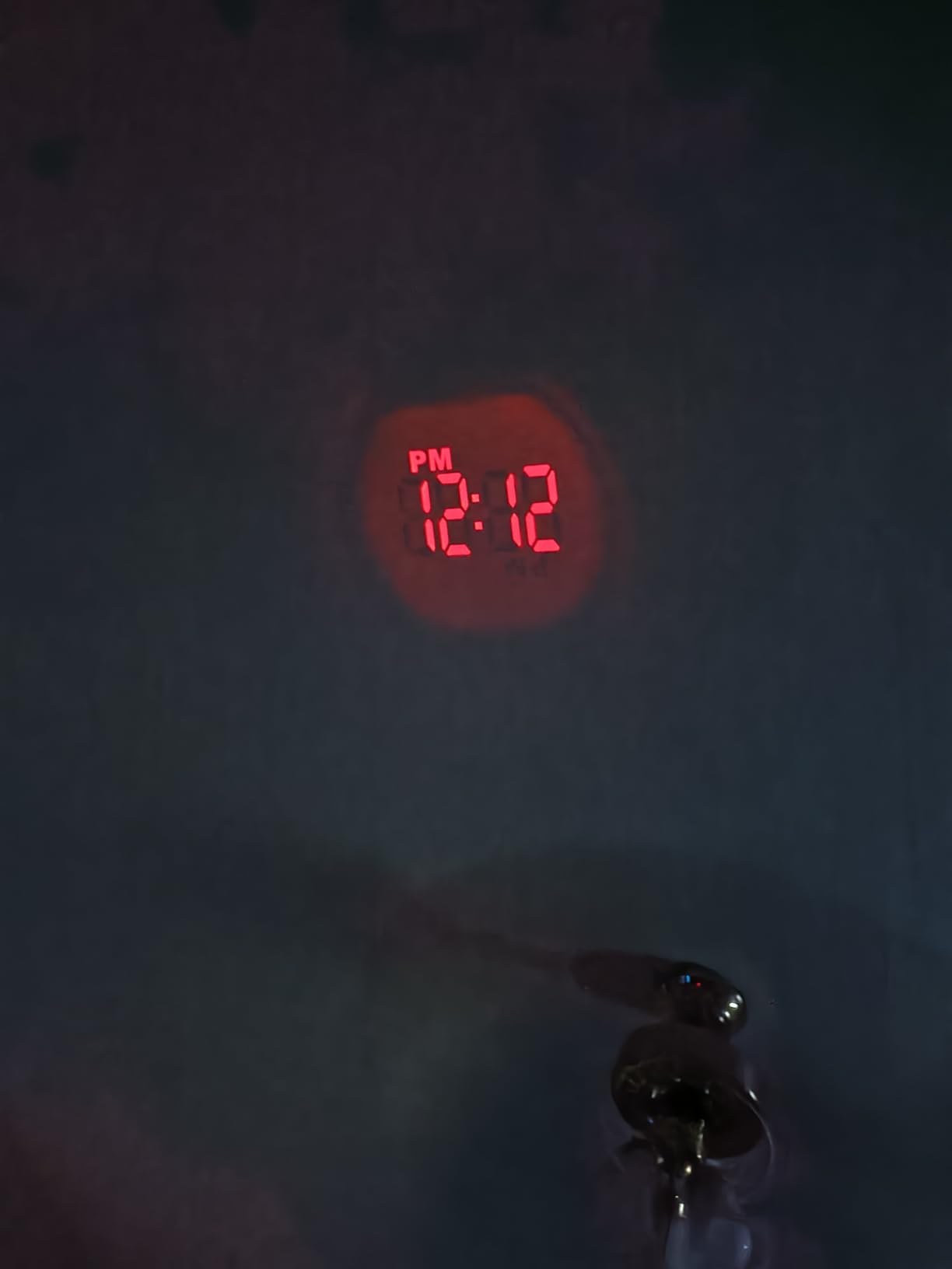 Projector Clock, 7.4 in Digital Alarm Clocks Projection on Ceiling Wall, with RGB Night Light, USB C Charging Port, Auto Dimming, LED Mirror Clock for Teen Girl Adults Bedroom Decor - Rose Gold customer photo 1