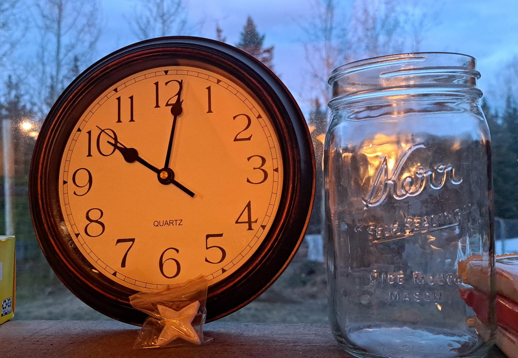 KECYET Wall Clocks Battery Operated Silent Small Vintage for Kitchen customer photo 1