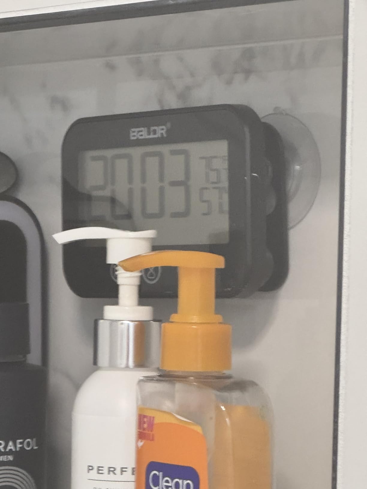 Digital LCD Waterproof Timer Shower Clock, Waterproof for Water Spray, Bathroom Clock Wall Mount, Two Suction Cup, Displays Time, Temperature, and Indoor Relative Humidity (1, White) customer photo 1
