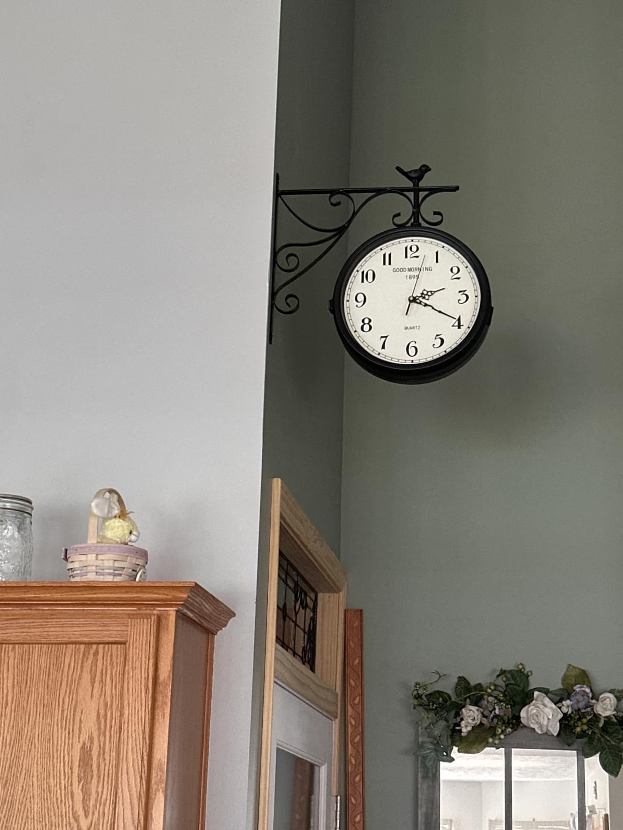 American Iron Vintage Train Station Clock Double Sided Wall Clock, Double Sided Metal Clock, European Antique Silent Double Sided Wall Clock for Patio, Garage, Fence, House, Living Room Art Decoration customer photo 1