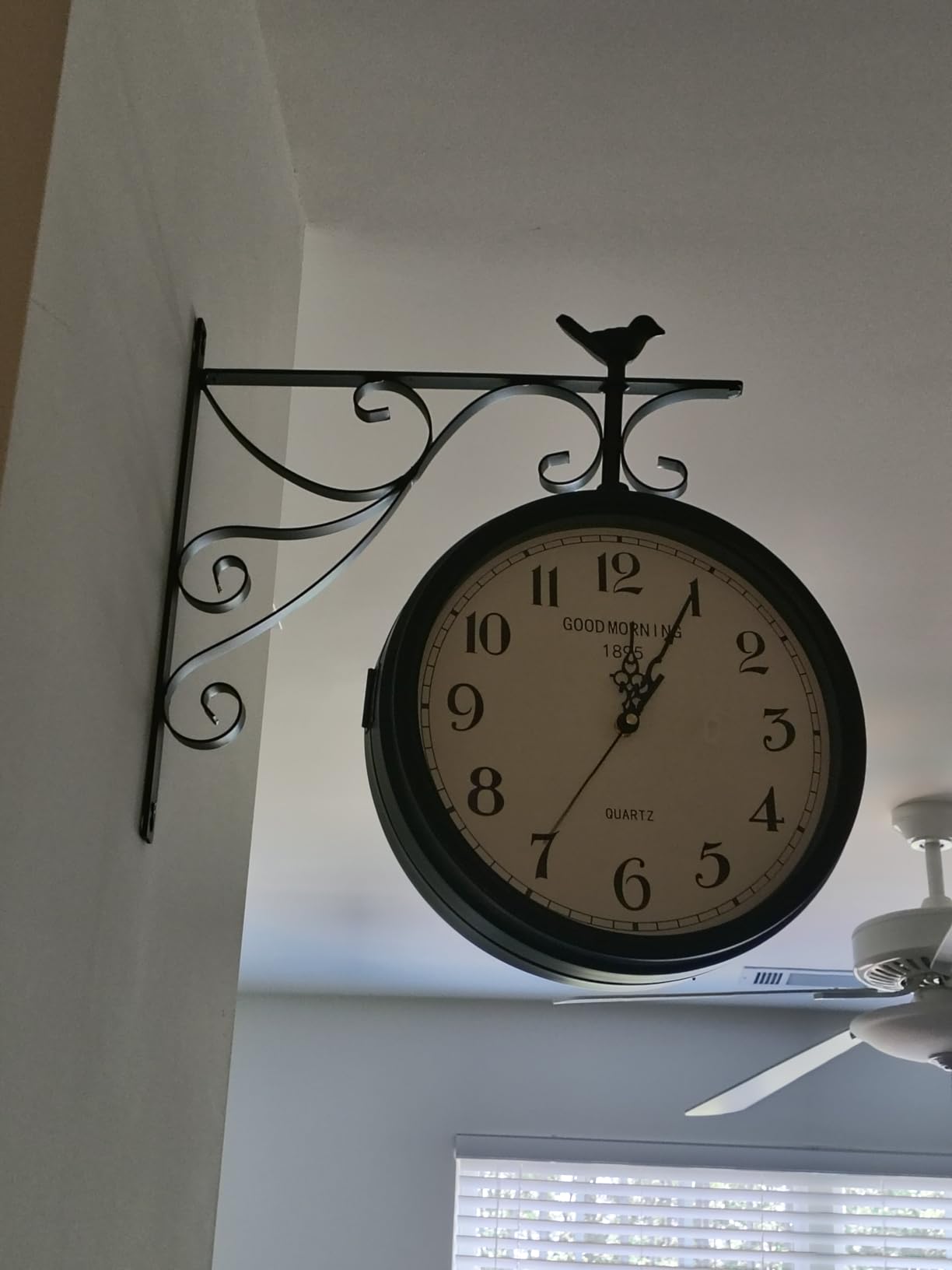 American Iron Vintage Train Station Clock Double Sided Wall Clock, Double Sided Metal Clock, European Antique Silent Double Sided Wall Clock for Patio, Garage, Fence, House, Living Room Art Decoration customer photo 2
