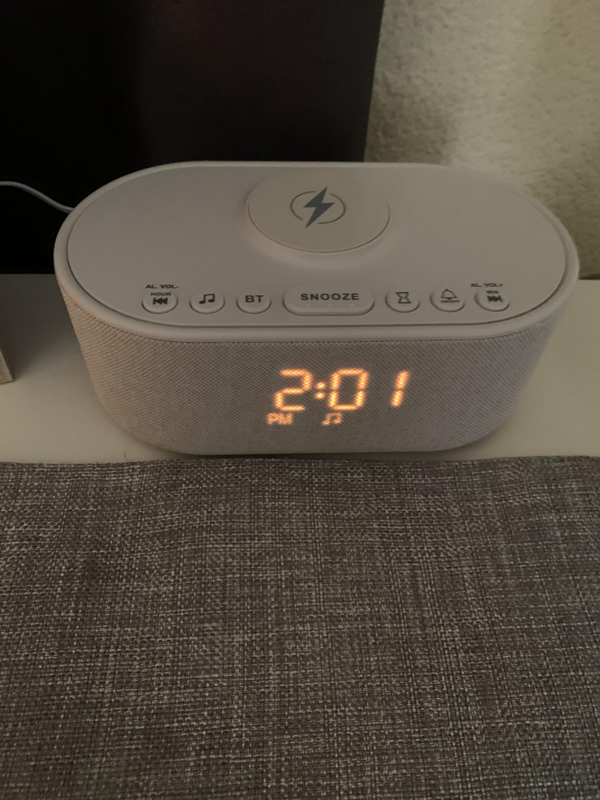 Odokee Sound Machine Alarm Clock with Wireless Charging | Bluetooth 10W Stereo Sound Speaker Bedroom - White Noise Machine for Sleeping with 21 Soothing Sounds for Baby Adults Kids customer photo 2
