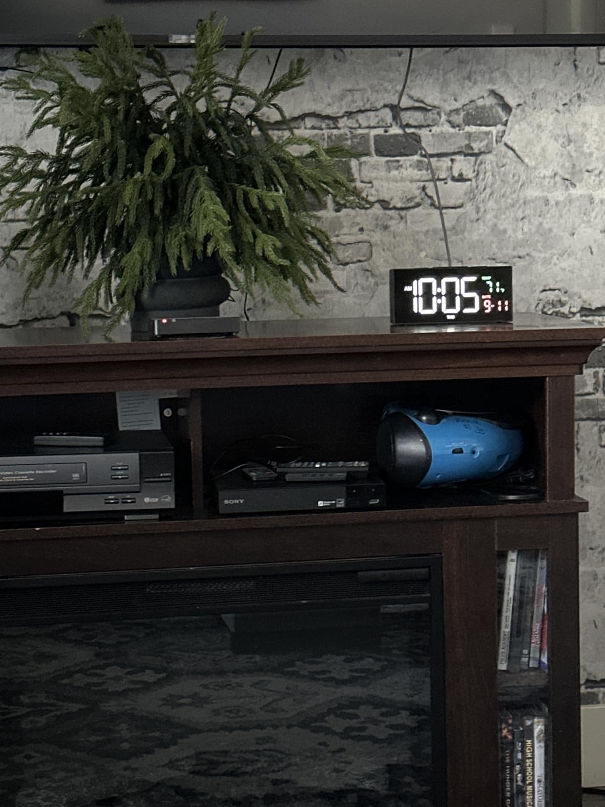 Alarm Clocks for Bedrooms, Digital Clock with Date Temperature and Weekday, Manual DST, Snooze, 2 Alarms, 4 Volumes for Living Room Home Bedside Desk (Black) customer photo 2