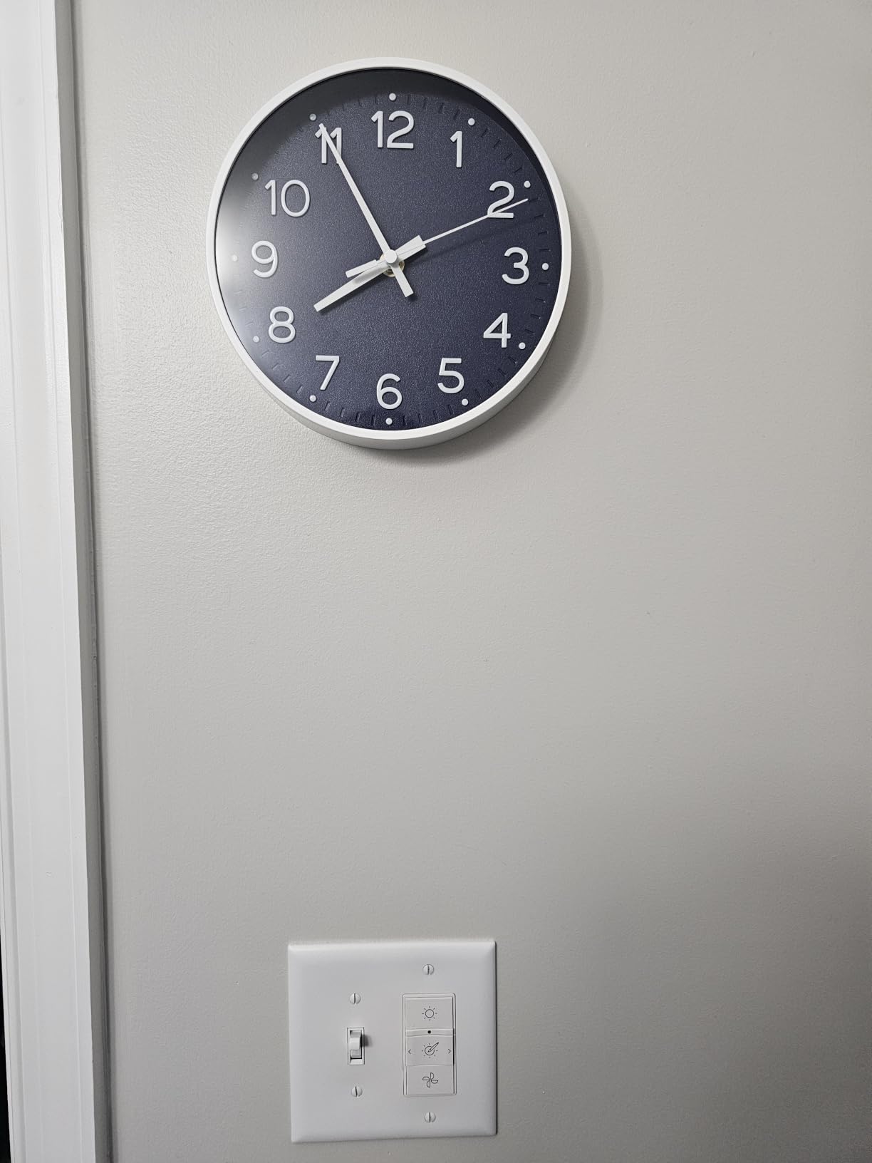 Roymnie 8 Inch Wall Clock, Battery Operated Silent Non Ticking Green Analog | Green & gold modern analog; large 3D easy-read dial for kitchen, office, bathroom & bedroom; 1 AA battery (not included) customer photo 2