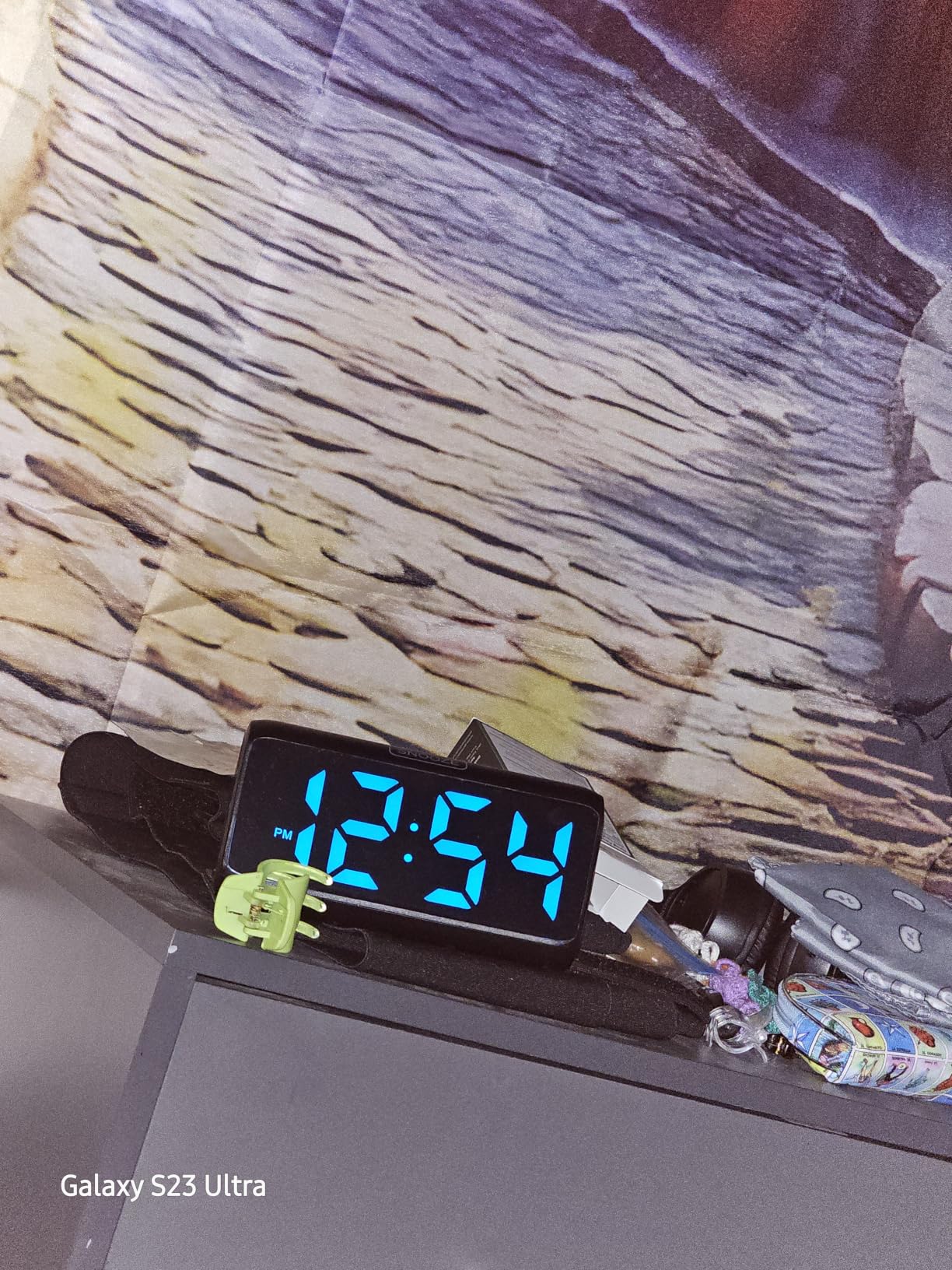 Digital Alarm Clocks for Bedrooms, Loud Alarm Clock with Dual Alarms, Bold Digits, 5 Dimmers, 4 Volumes, Snooze, Bedside Clock for Deep Sleepers Kids Teens Seniors, Plug in Clock, Easy to Set customer photo 1