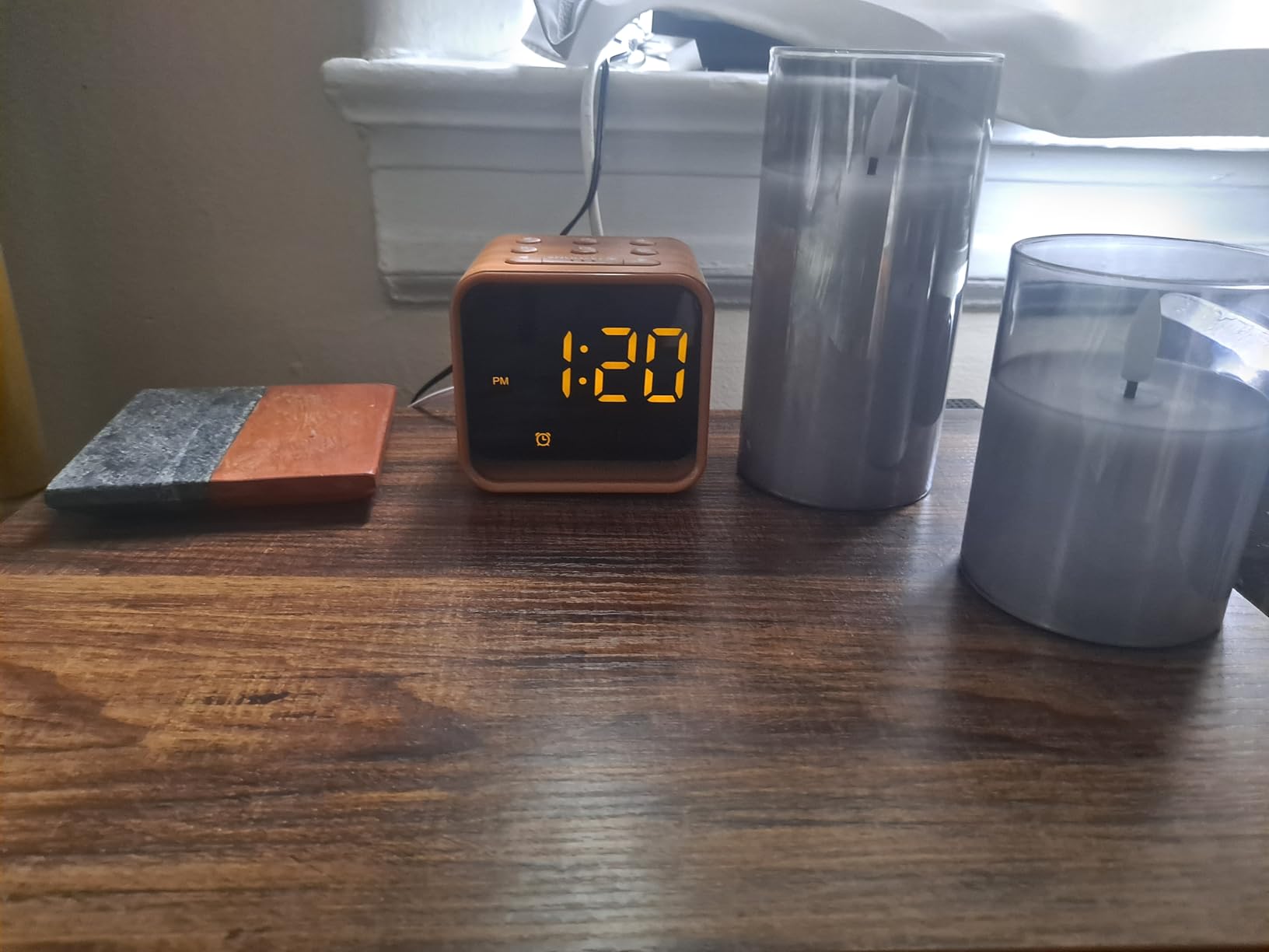 Housbay Wooden Sound Machine Alarm Clock for Bedrooms - Gentle Wake-Up with Birdsong, White Noise for Sleeping, Small Digital Clock for Phone-Free Routine customer photo 1