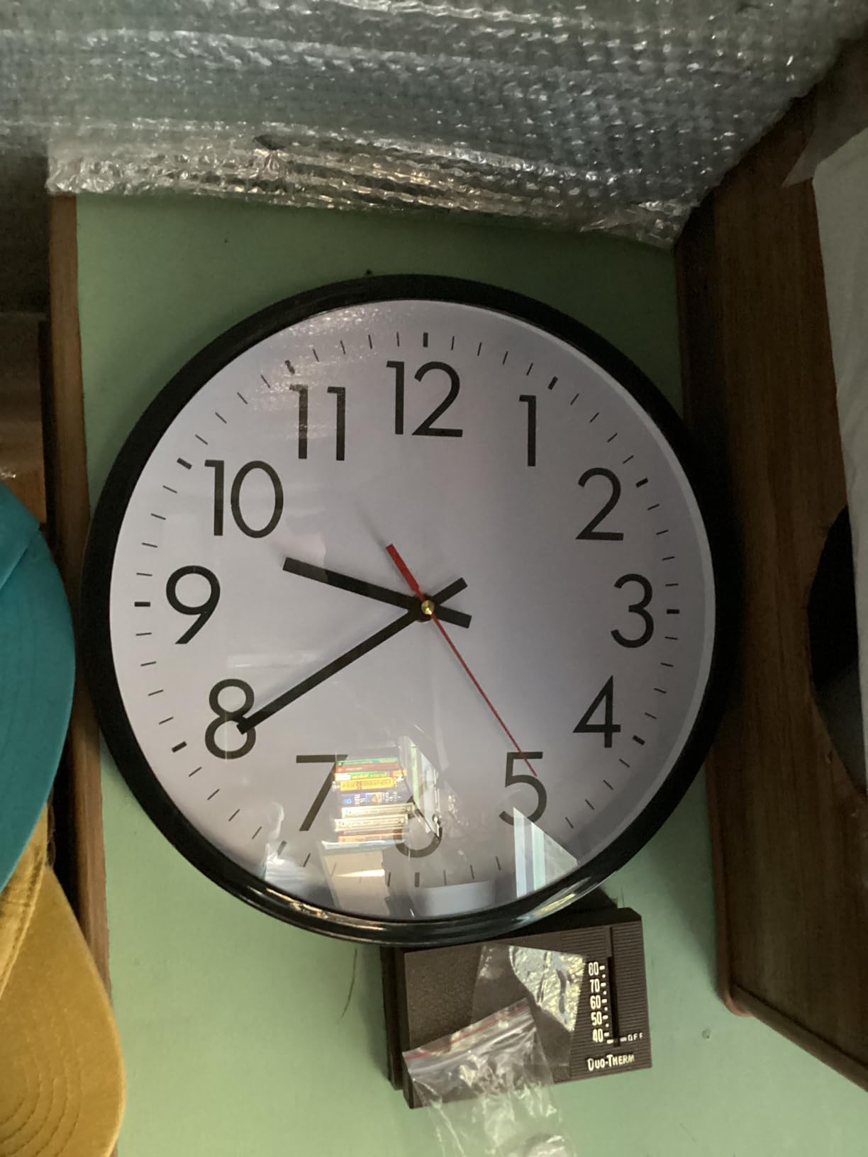 Lumuasky 4-Pack Silent Wall Clocks Time Zones with 4 Pcs Chalkboard and White Marker Pen - Battery Operated Clocks with Time Zones Multi Time Zone Clocks Perfect for Home, Office & Classroom customer photo 1