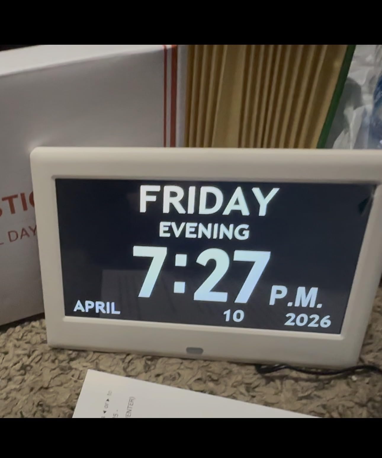 10.1'' Digital Clock, 1280*800p HD Extra Large Display, Dementia Clock For Seniors, 10 Reminders & 6 Alarms, Auto Dimming & DST, Remote Control, Digital Clock With Date, Time, Day Of Week, White customer photo 2