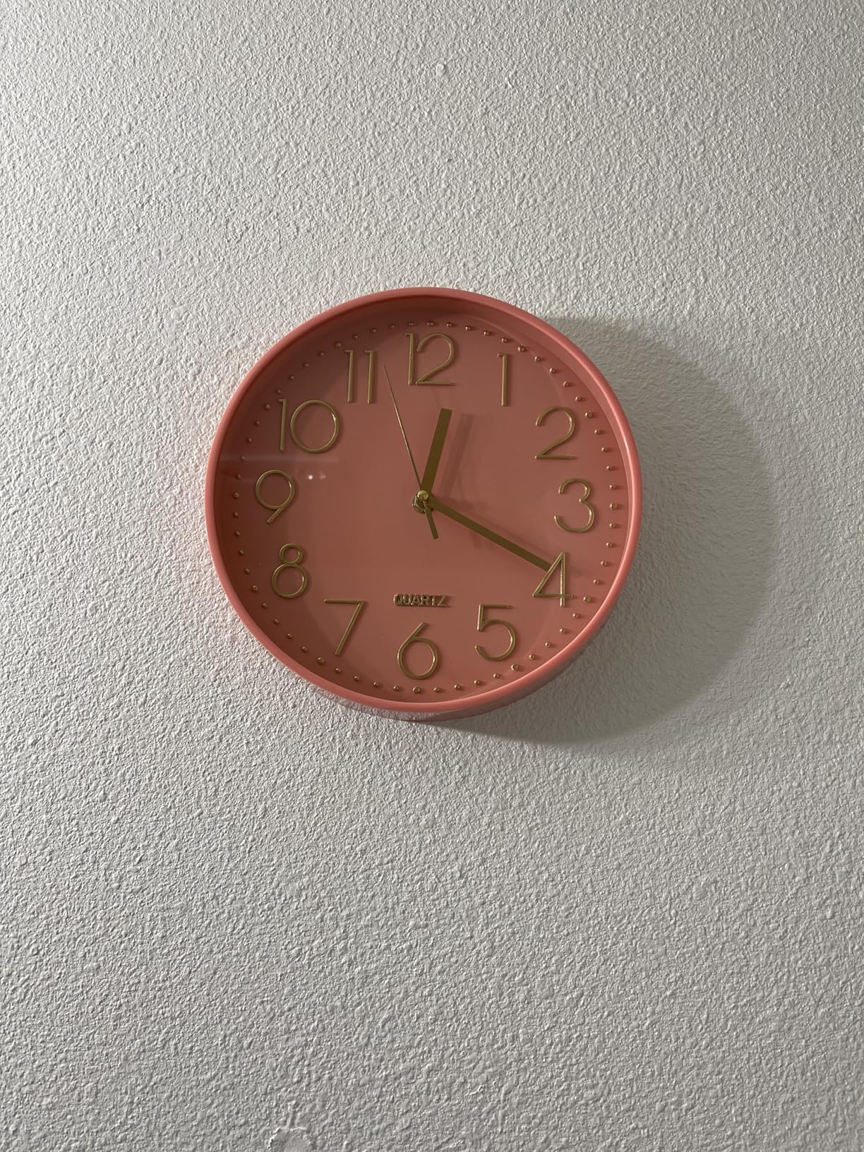 Lumuasky Wall Clock,Battery Operated Modern Analog Silent Non-Ticking Decorative Emerald Clock for School Office Classroom Bedroom Kitchen Living Room Nursery Decor (12 inch) customer photo 2