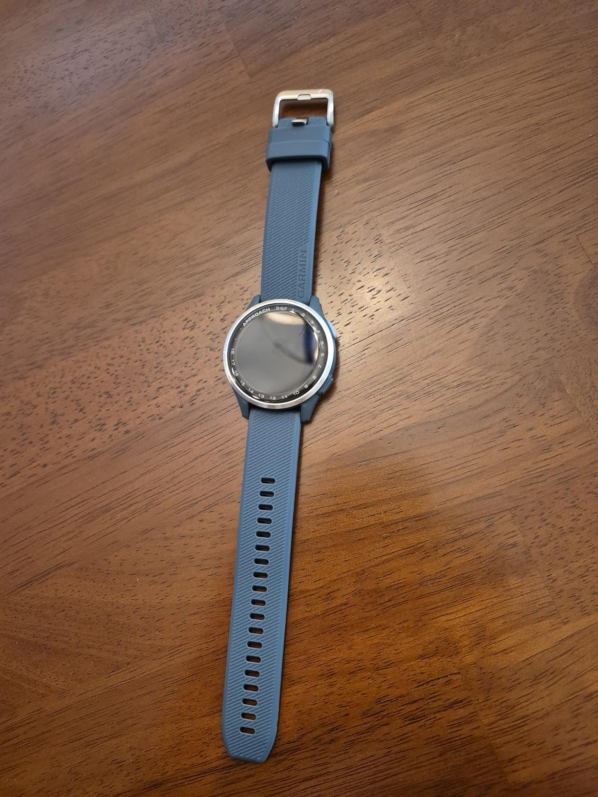 Garmin Approach S44, Golf GPS Smartwatch, 43mm, Black - Lightweight Design, Essential On-Course Features, Smart Notifications customer photo 1