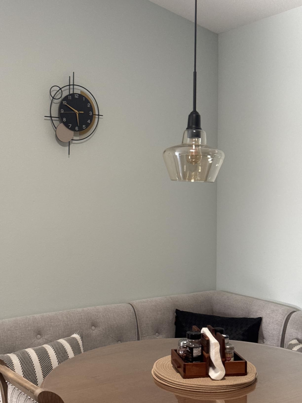 Wall Clock for Living Room Decor Decorative Wall Clock with Pendulum Silent Quartz Battery Operated Black Metal Large Clock for Dining Room,Kitchen,Home,Bathroom,Bedroom,13.8x21.3 in customer photo 1
