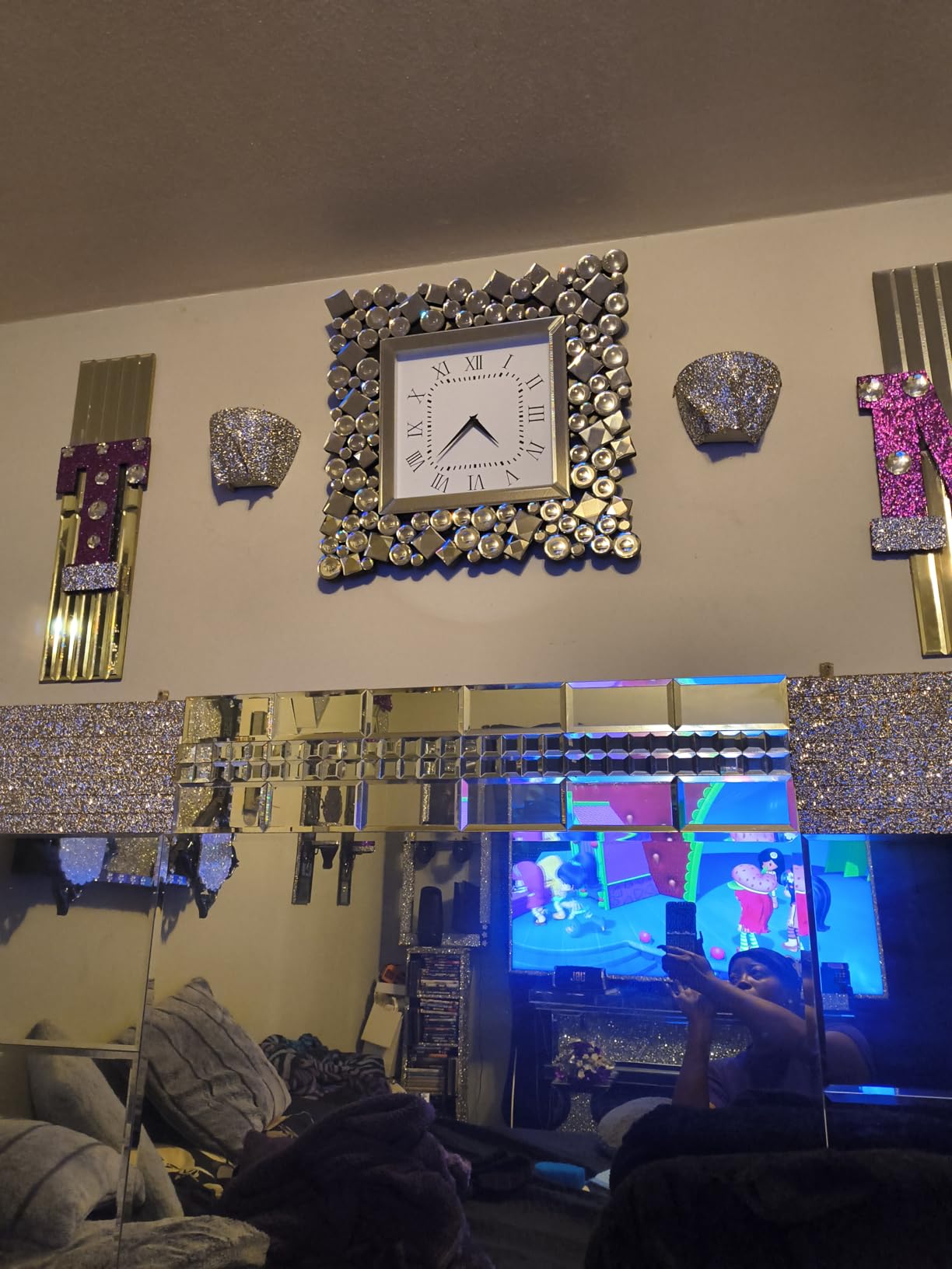 SHYFOY Crystal Wall Clock, 20