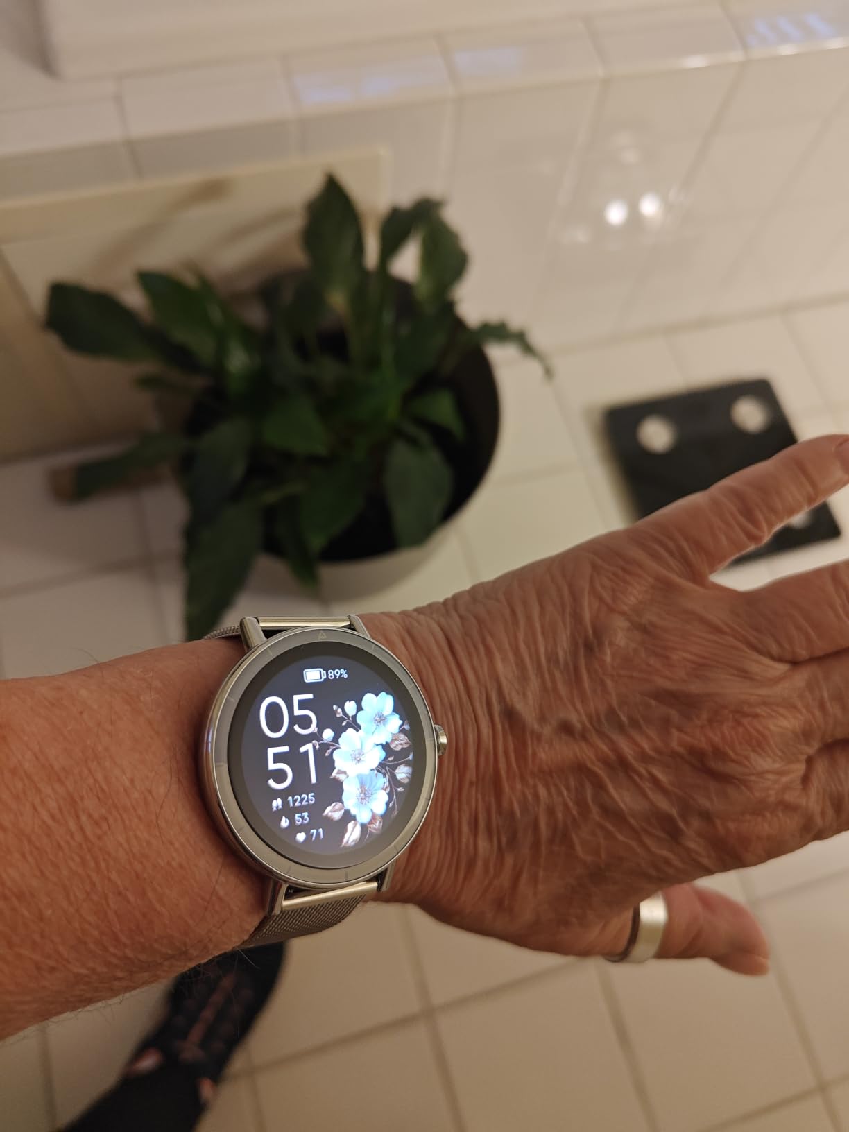 Smart Watches for Women Android/iPhone, Fitness Tracker with Calls & Answer, IP68 Waterproof, Activity Pedometer, Heart Rate/SpO2 Monitor, 100+ Sports Mode, Two Bands customer photo 2