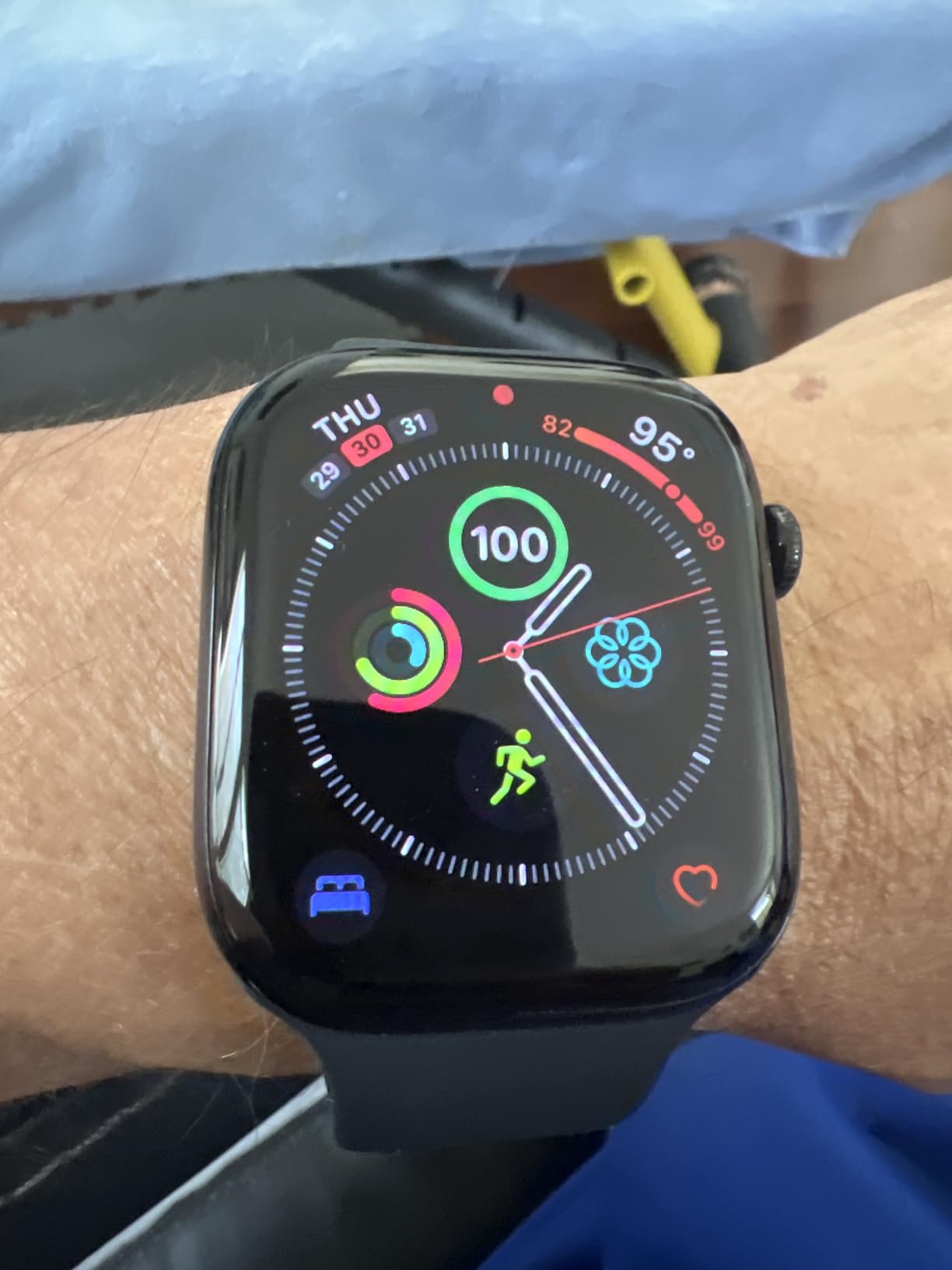 Apple Watch Series 11 [GPS 46mm] Smartwatch with Jet Black Aluminum Case with Black Sport Band - M/L. Sleep Score, Fitness Tracker, Health Monitoring, Always-On Display, Water Resistant customer photo 1