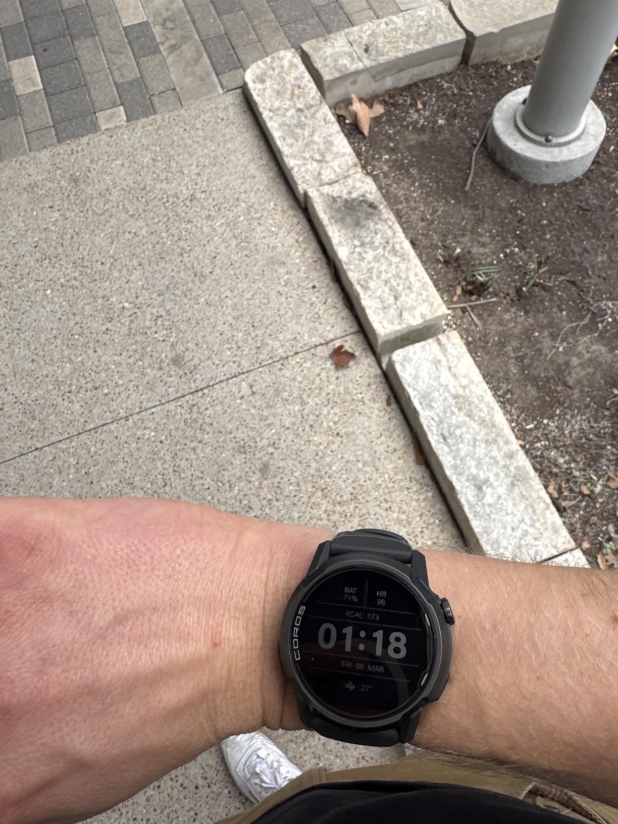 COROS APEX 4 (42mm) GPS Watch, 1.2