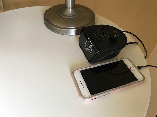CubieWink - Compact Charging Alarm Clock with 1 USB-C and 1 USB-A Ports (White) customer photo 2